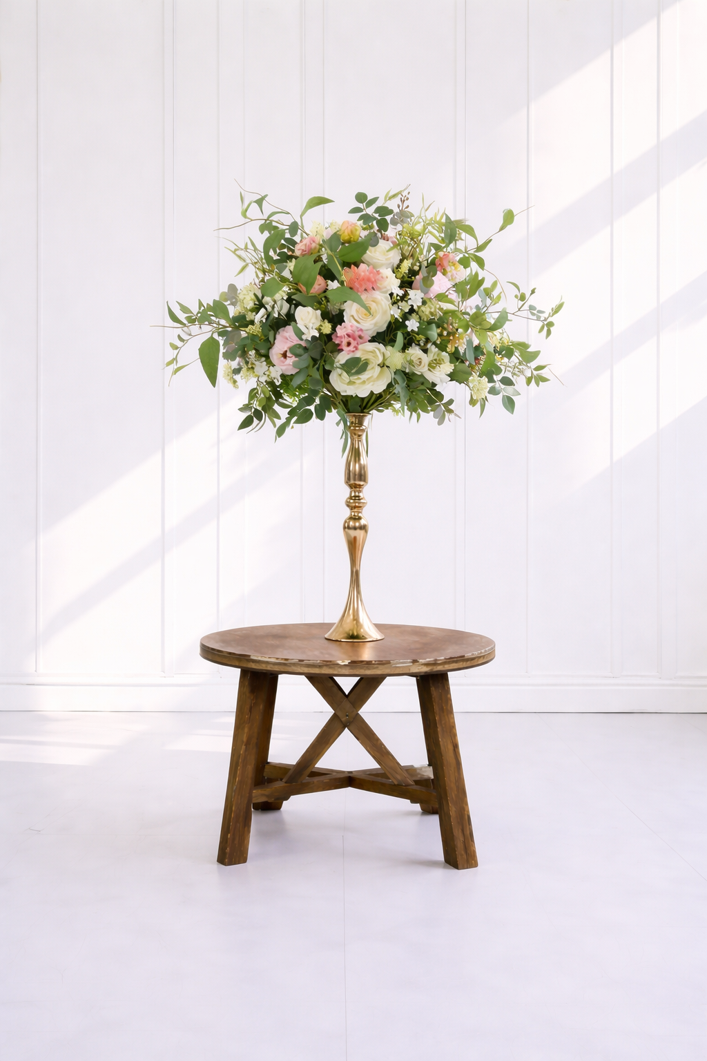 Noda Elevated Centerpieces (Come with the Gold riser- 12 available)
