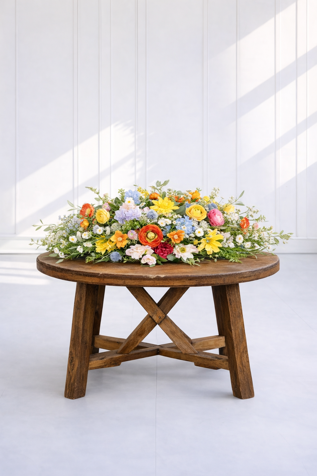 Lora Sweetheart Table Arrangement