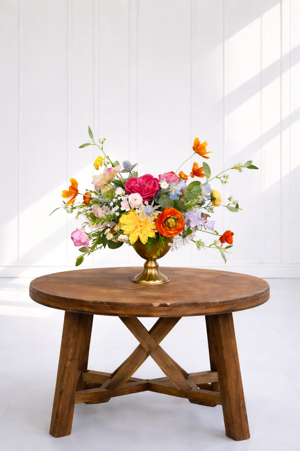 Lora Table Arrangements