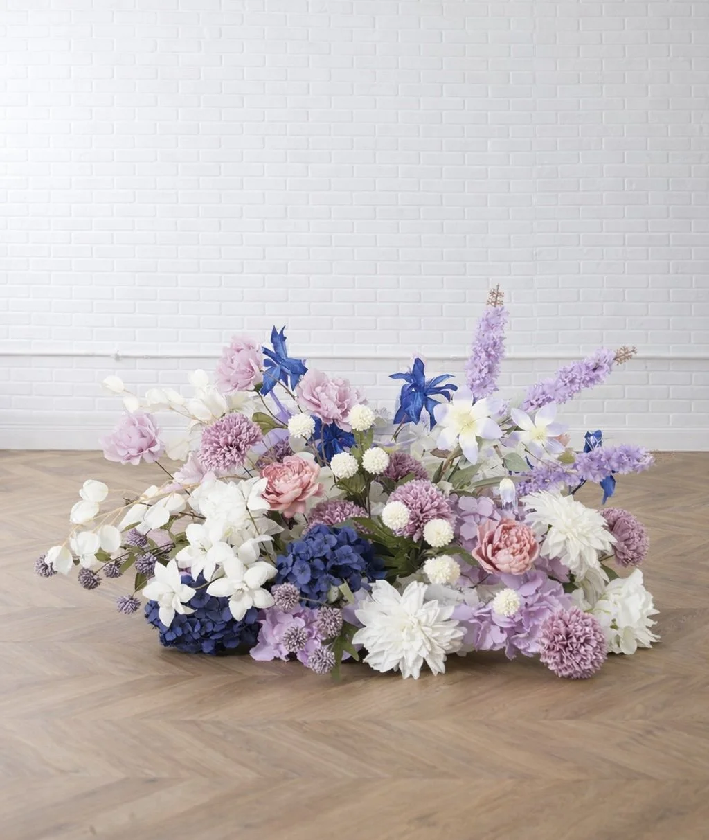 The Isla Aisle Arrangements