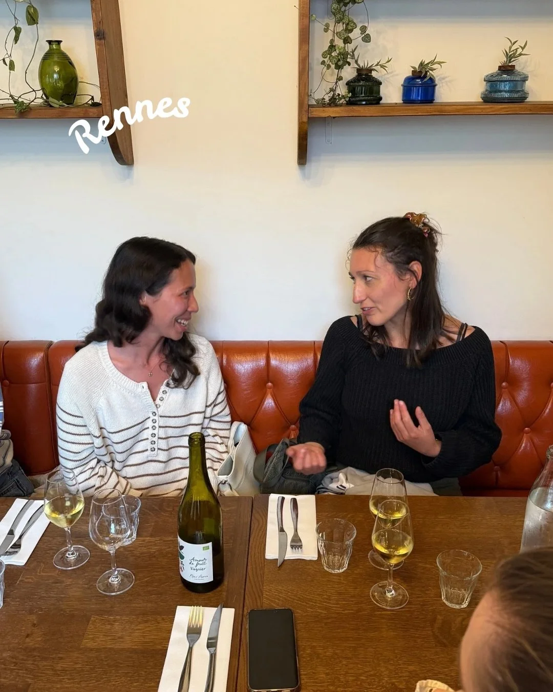 RECAP sur nos derniers &eacute;v&eacute;nements 🫶

On finit la fin du mois avec : 
👉Yoga sur la plage avec @omae_maisonbienetre 
👉 Self D&eacute;fense 
👉Peinture sur c&eacute;ramique avec @pause.biscuit 👉Atelier collage surr&eacute;aliste avec @