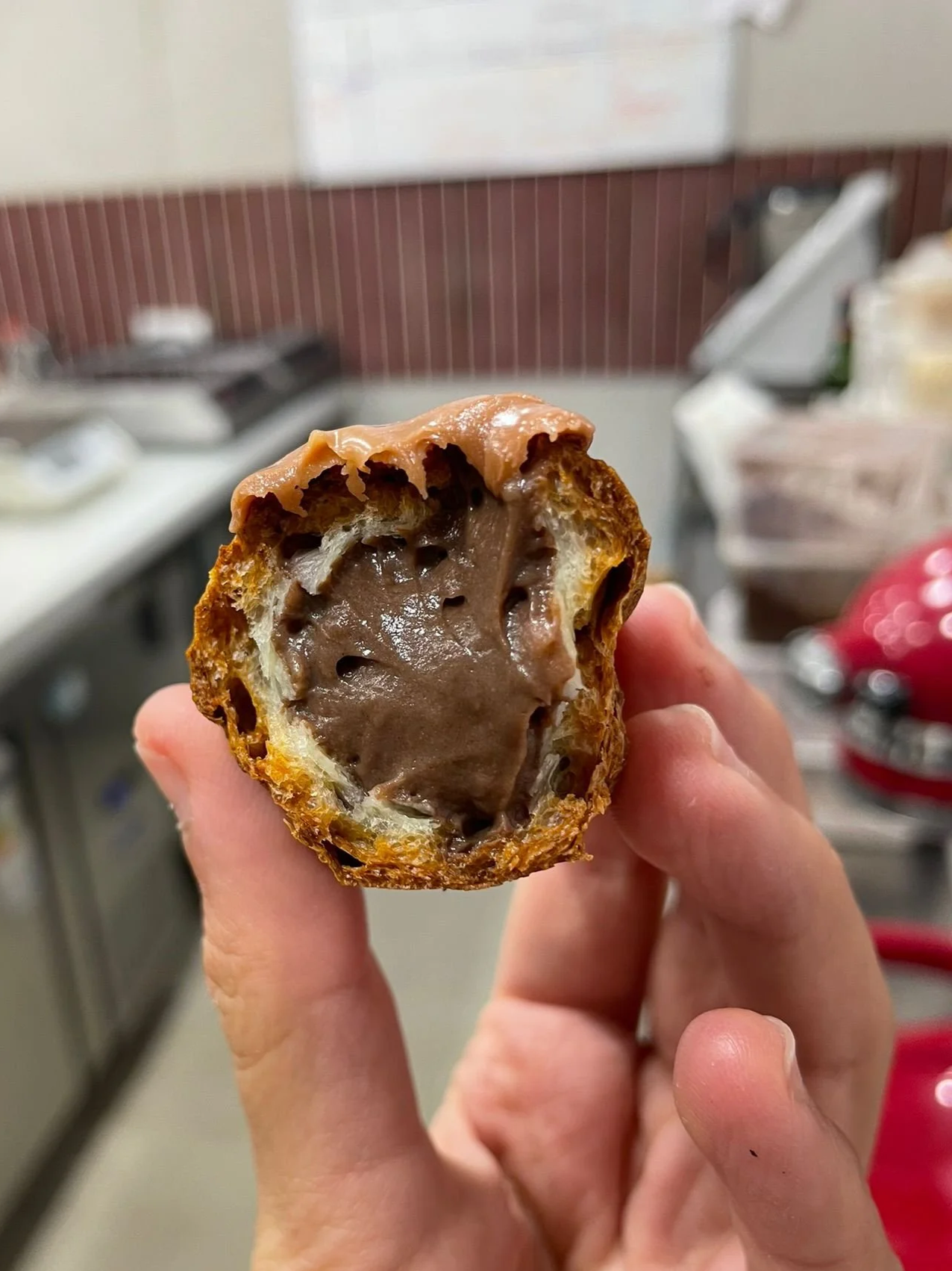 chocolate eclair - pastry class bordeaux