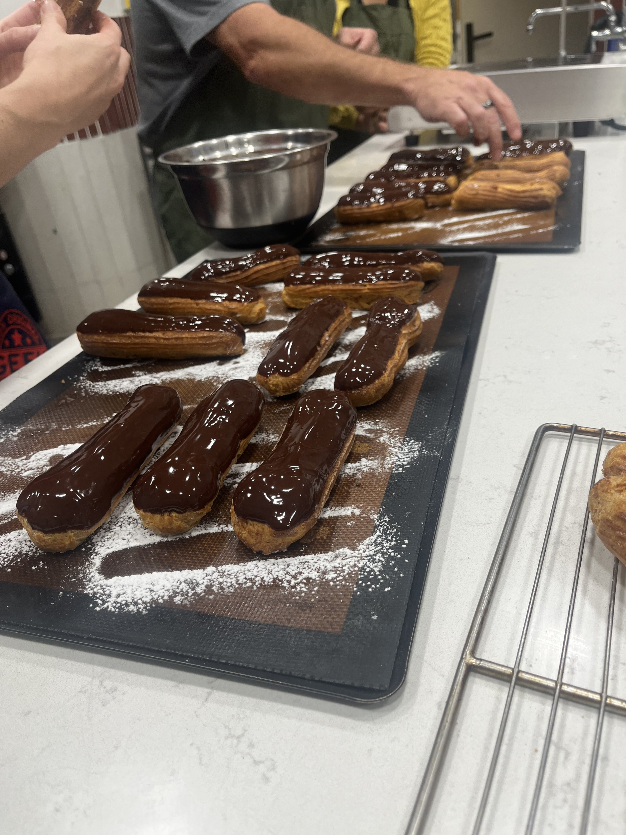 chocolate eclairs - pastry class bordeaux
