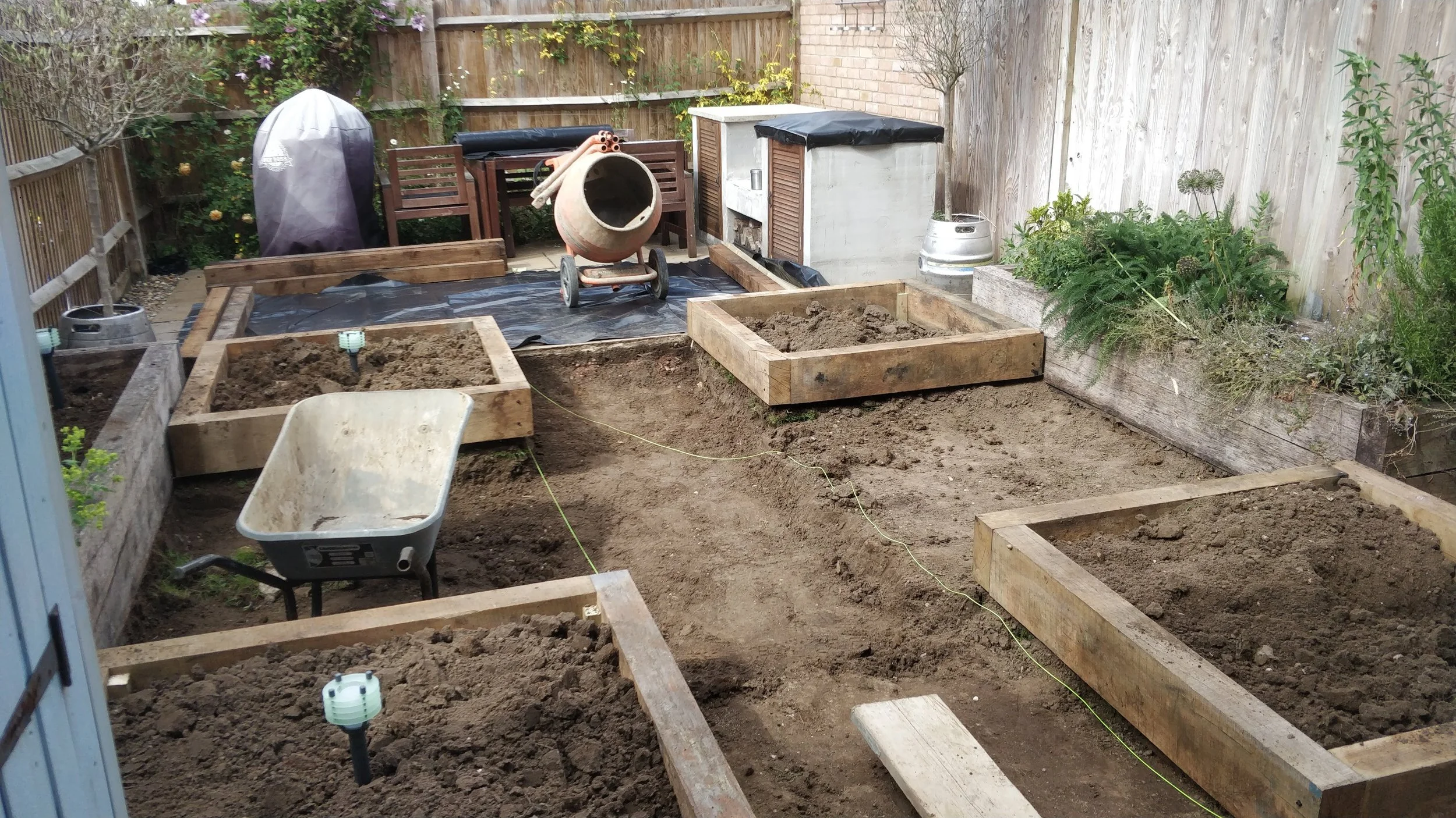 Planters garden design in Wendover