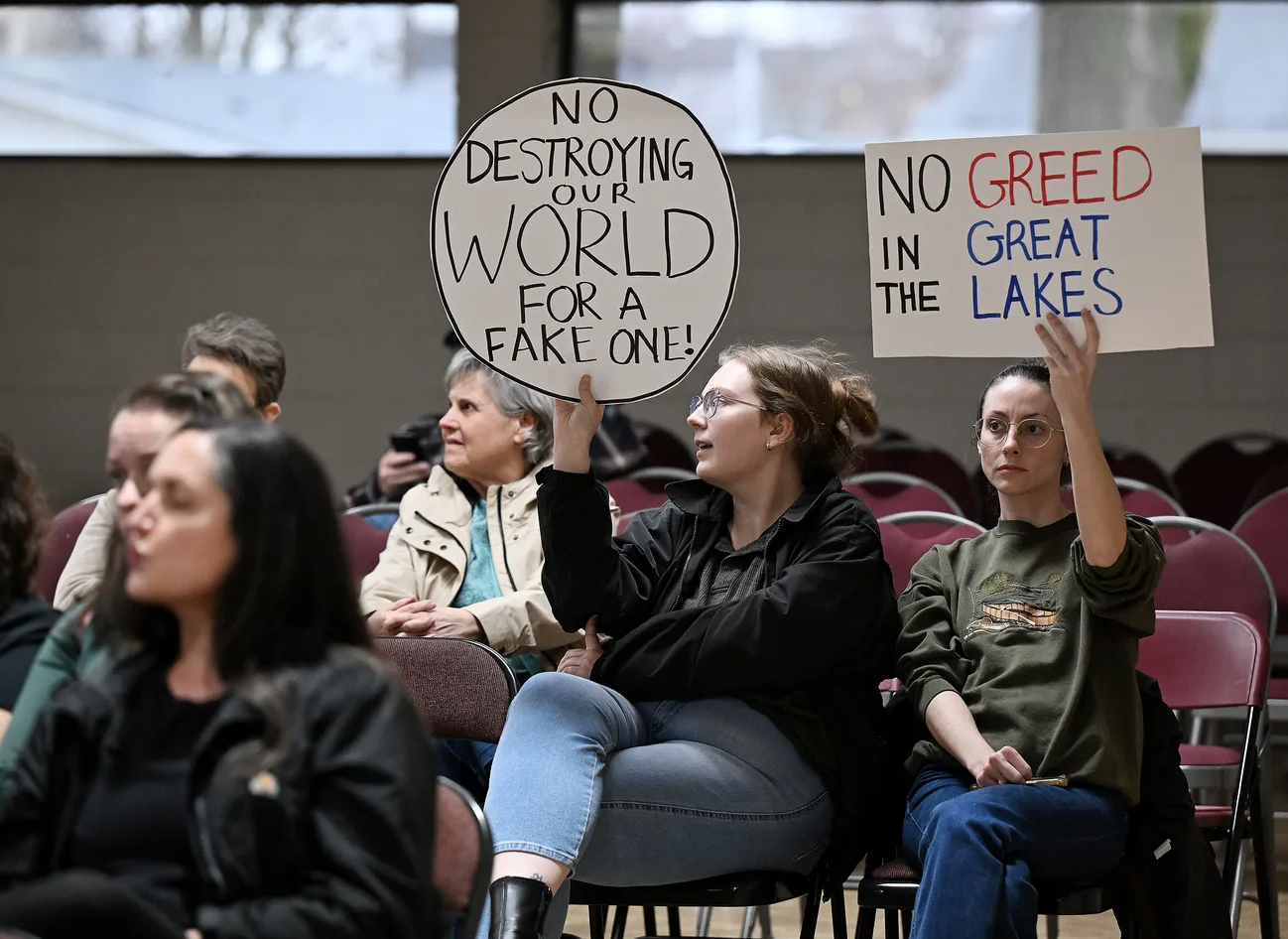 THE DETROIT NEWS - Cold reception to data center operator from Gibraltar residents