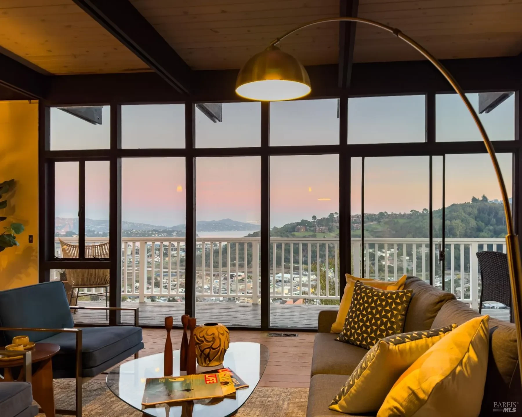 Living room (3).webp