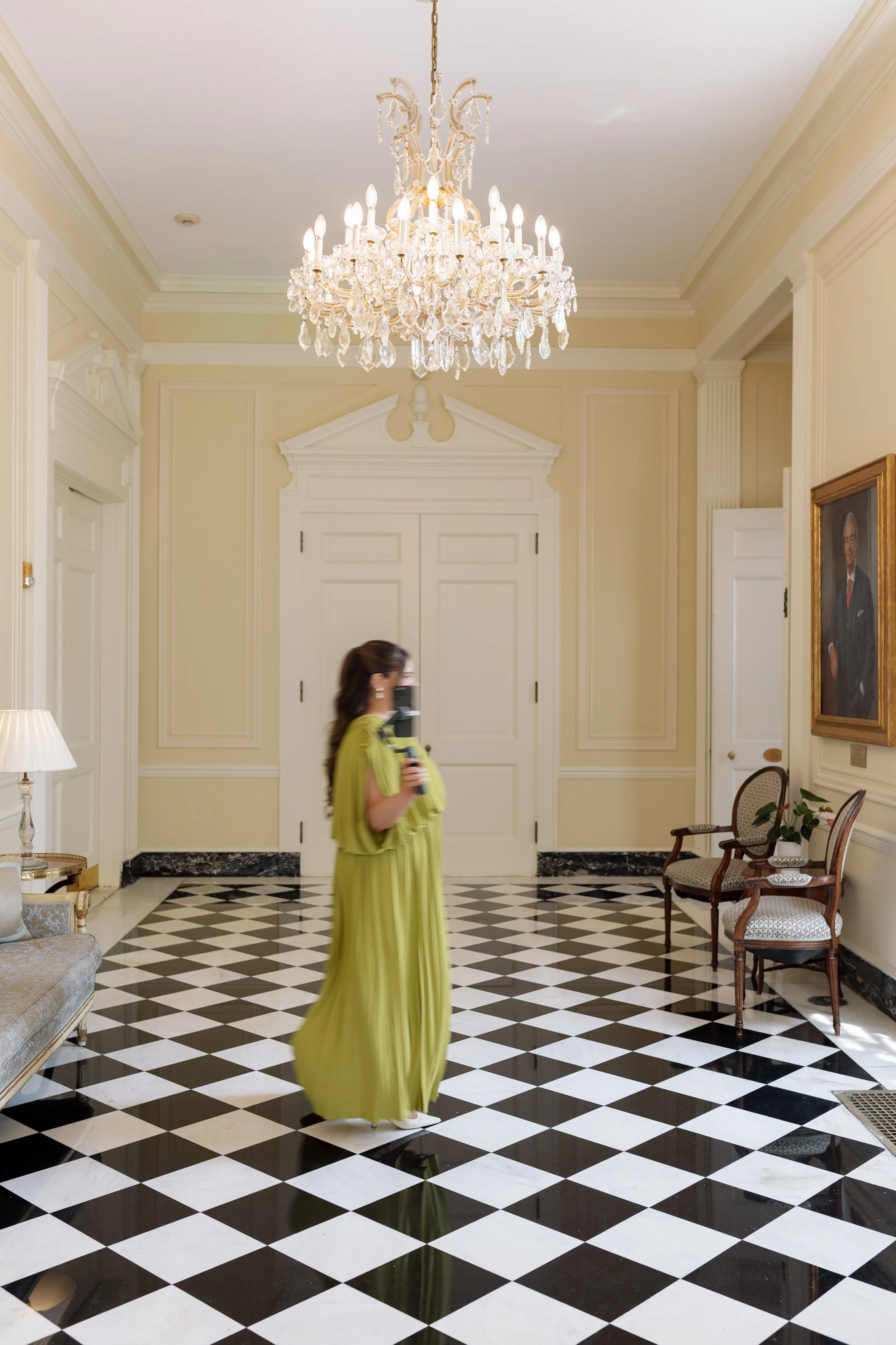 The Mom Behind The Content Friend: How Allie DaDabbo Turned Her “Eye for Content” Into a Nap-Time Empire