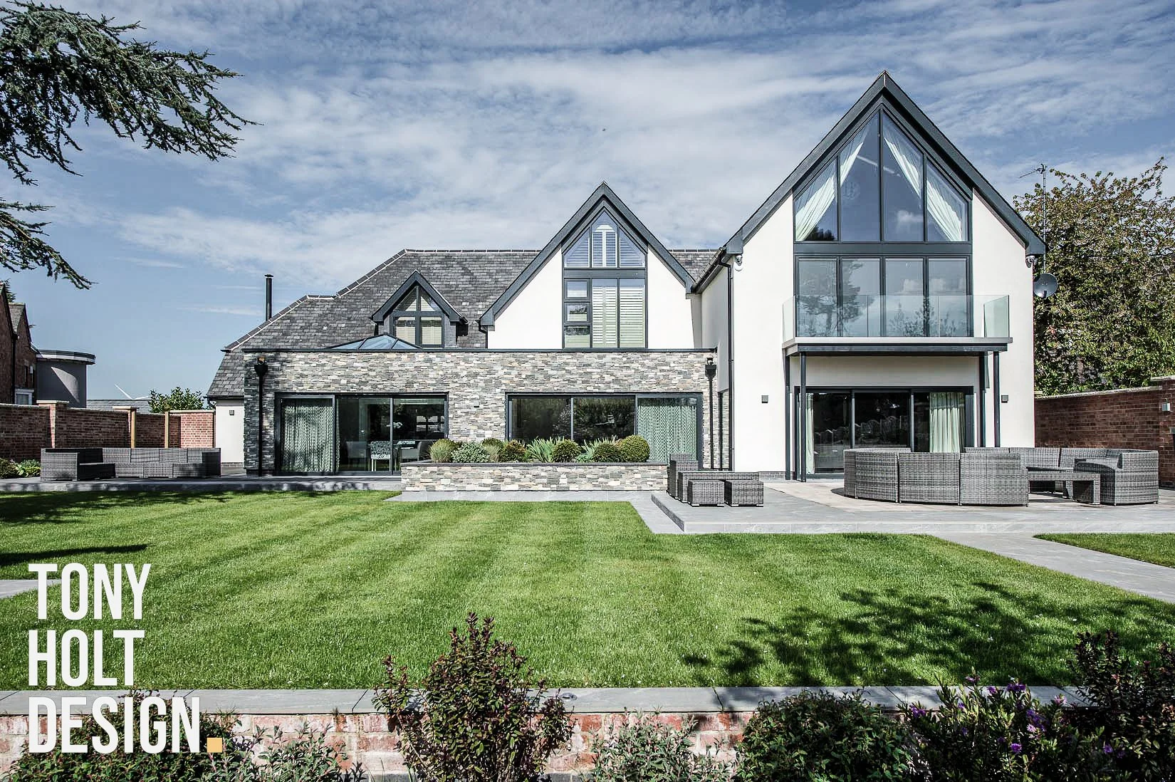 TONY_HOLT_DESIGN_SELF_BUILD_COURTYARD (20).jpg