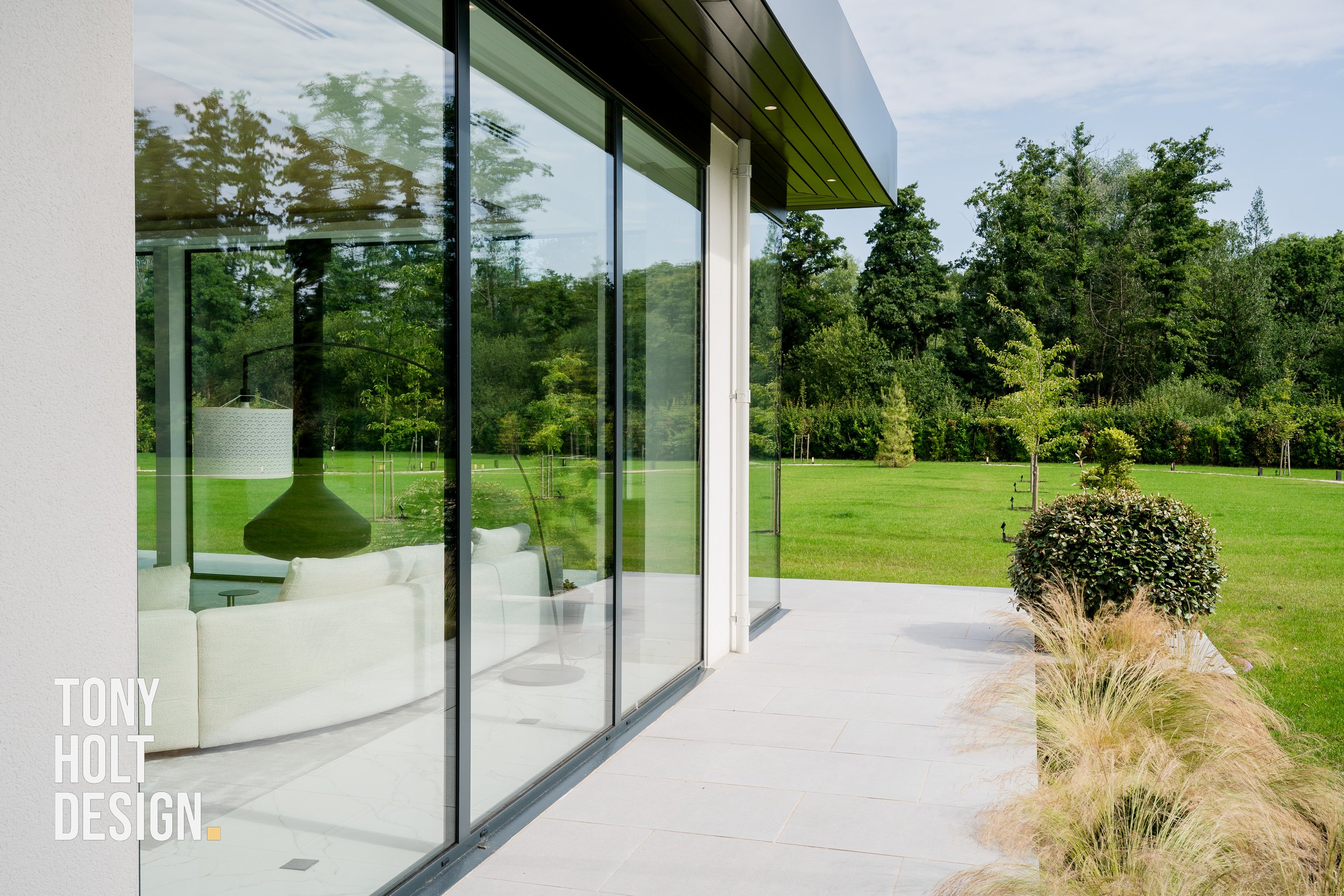 TONY HOLT DESIGN_SELF BUILD_NEW BUILD_WILD BOAR_EXTERIOR_REAR_17.jpg