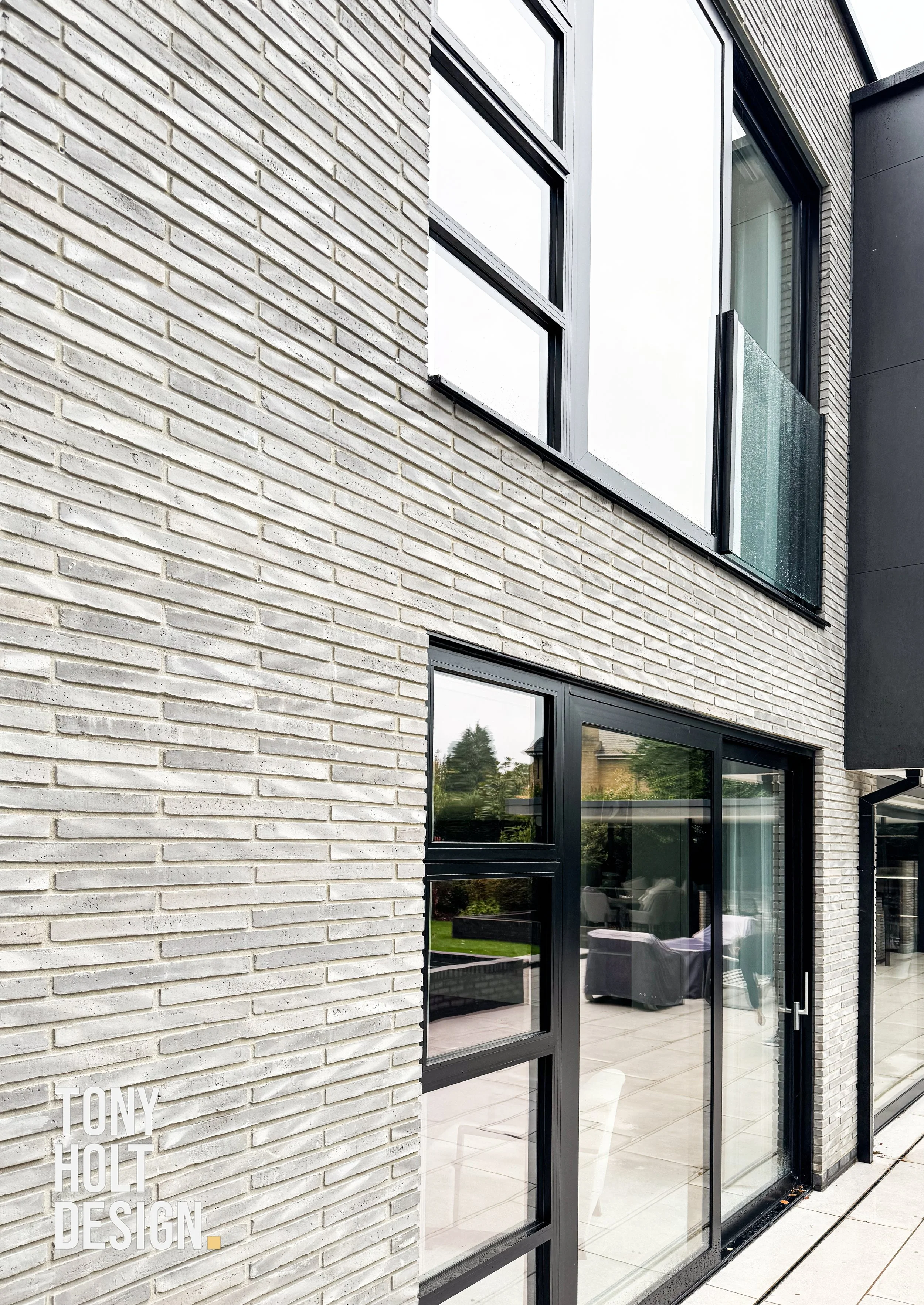Tony Holt Design_Self Build_New Build_Onyx Edge_External_ (10).jpg