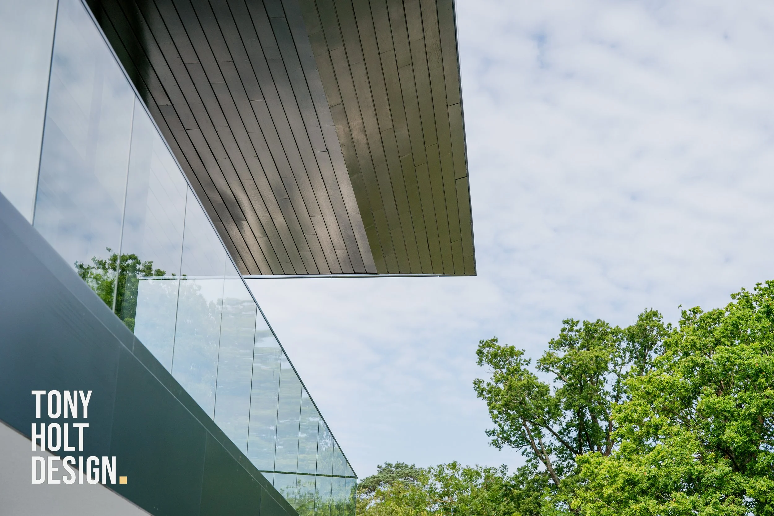 TONY HOLT DESIGN_SELF BUILD_NEW BUILD_WILD BOAR_EXTERIOR_REAR_38.jpg