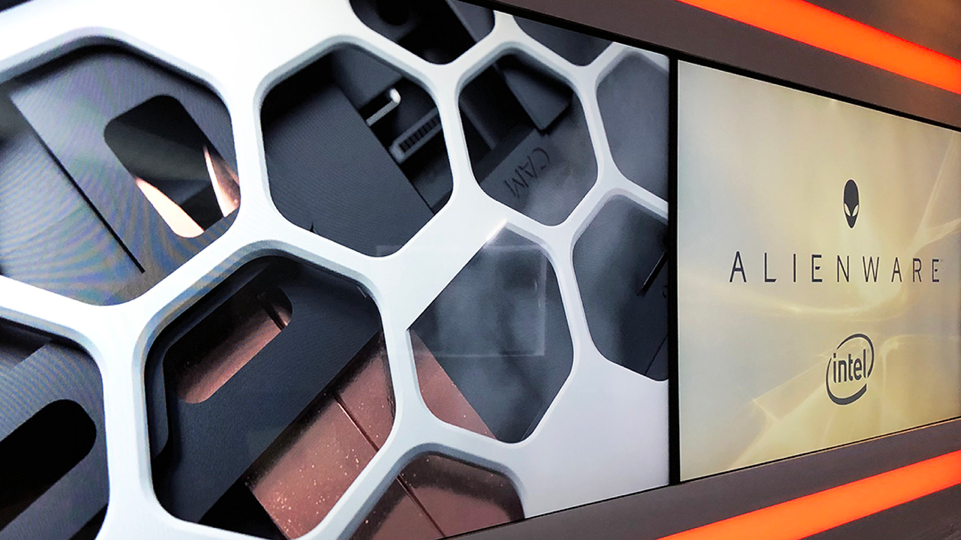 CES - Dell Experience13.png