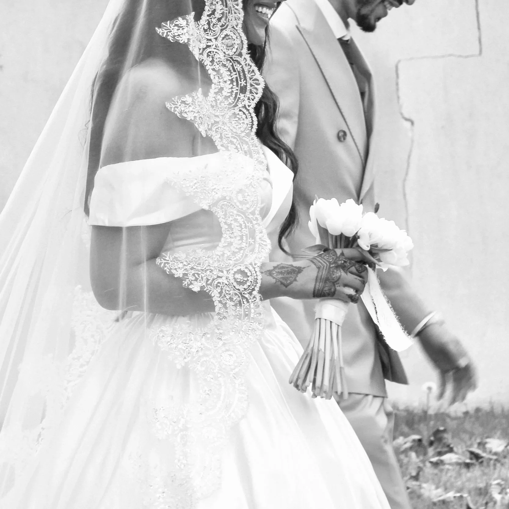 Comment être à l’aise devant l’objectif le jour de son mariage ?