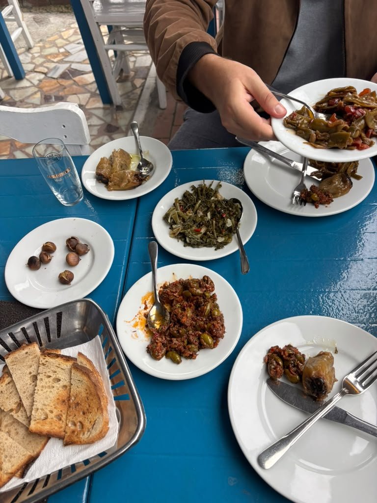Lunch on the Golden Horn
