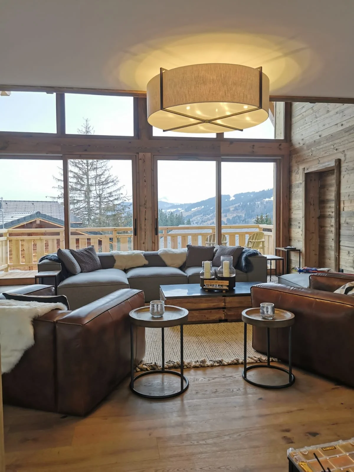 A perfectly proportioned living area with seating for everyone.
