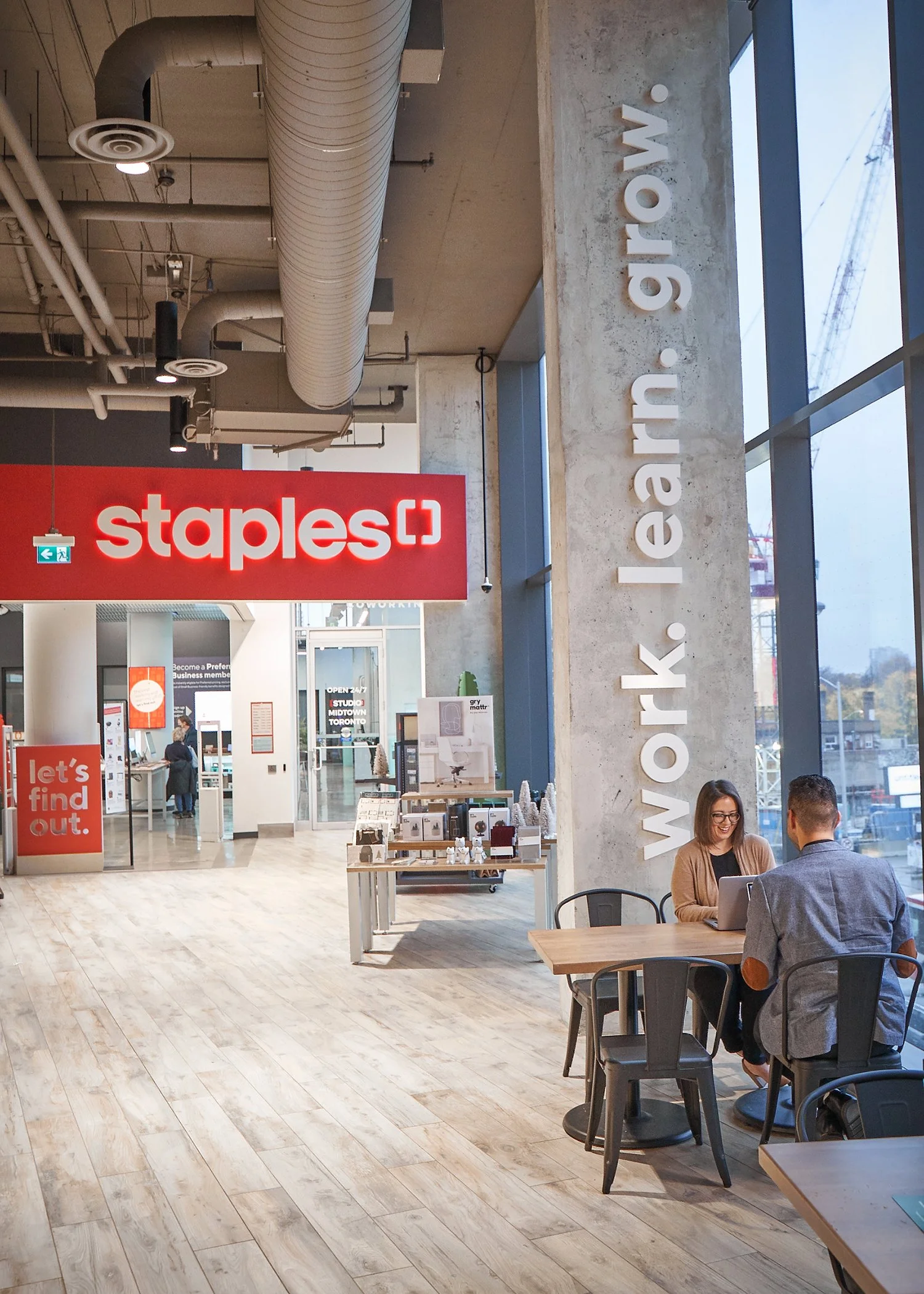 STAPLES-DAY1--588.jpg
