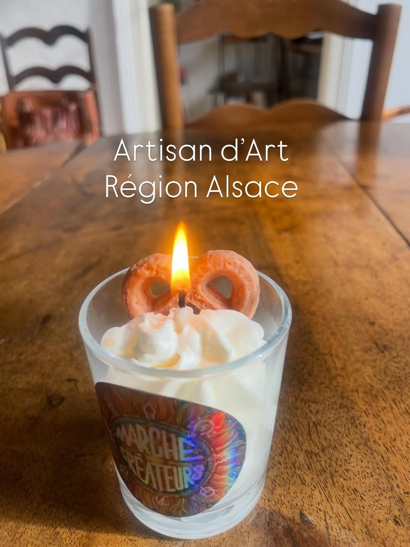 Nouvellement r&eacute;install&eacute;e &agrave; Strasbourg R&eacute;gion Alsace #strasbourg #artisandart #artisanat #abatjouriste #tapissierdecorateur