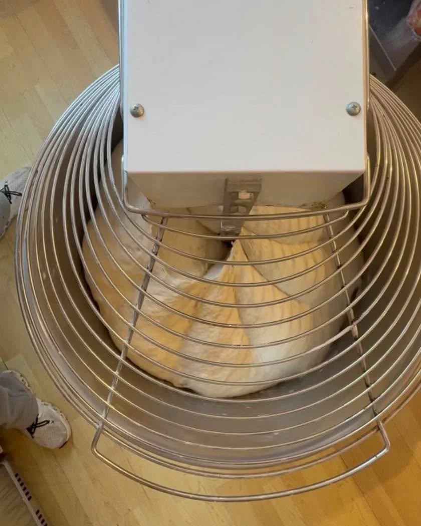 There&rsquo;s something different about making your own pizza dough.
 
Flour on your hands, the exact timing, that perfect dough ball, and the smell of fresh dough rising. It&rsquo;s so worth it.
 
Todays plan
 
Measure
Mix
Rest
Stretch
Top
Bake
 
Wh