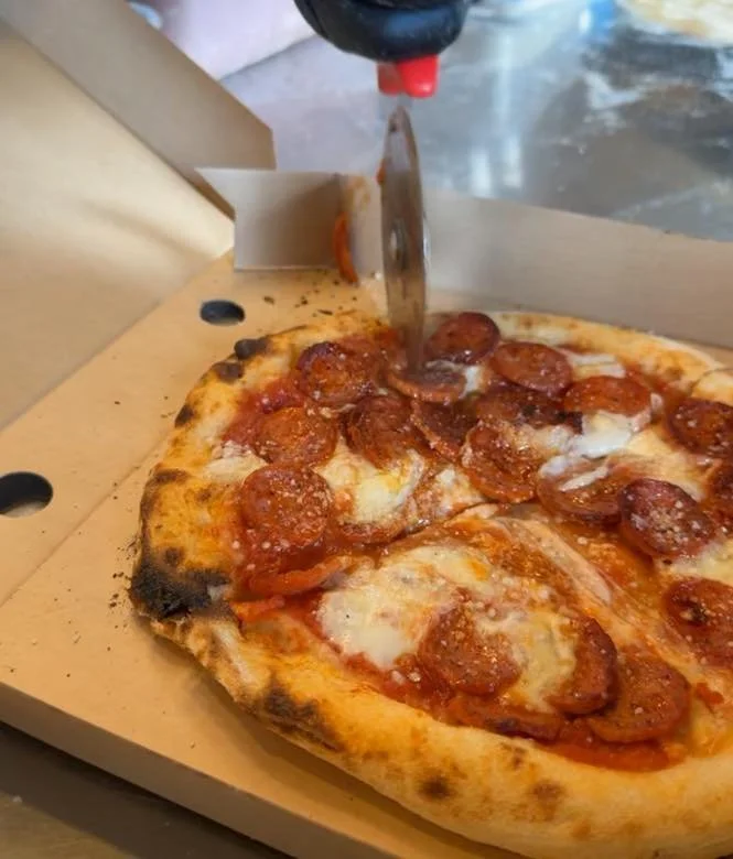 Its going to be a busy Sunday with three vans working hard
See you at Penisar Mynydd Holiday Park, Vale Vineyard or the New Inn, St Asaph.
🍕🍕
#neopolitanpizza #thenextslice #northwales #localbusiness #bonnispizza #PizzaLovers #pizza #support #thisw
