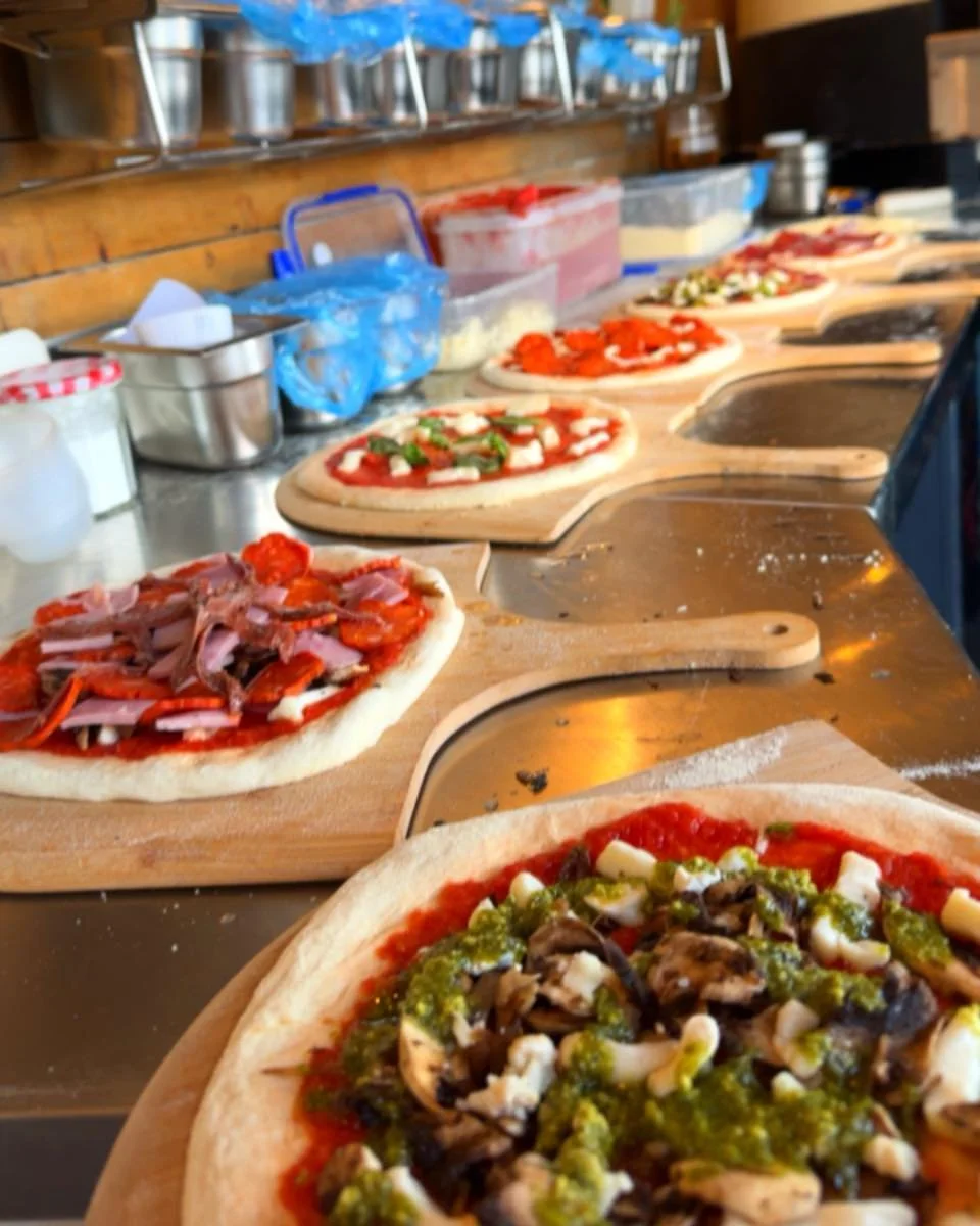 Bank Holiday sunshine is here! come and say hello at one of our 3 sites today..
☀️☀️
Vale Vineyard 
Penisar Mynydd
The New Inn

#bonnispizza #northwales #PizzaLovers #localbusiness #neopolitanpizza #support #thenextslice #bankholiday #bankholidayweek