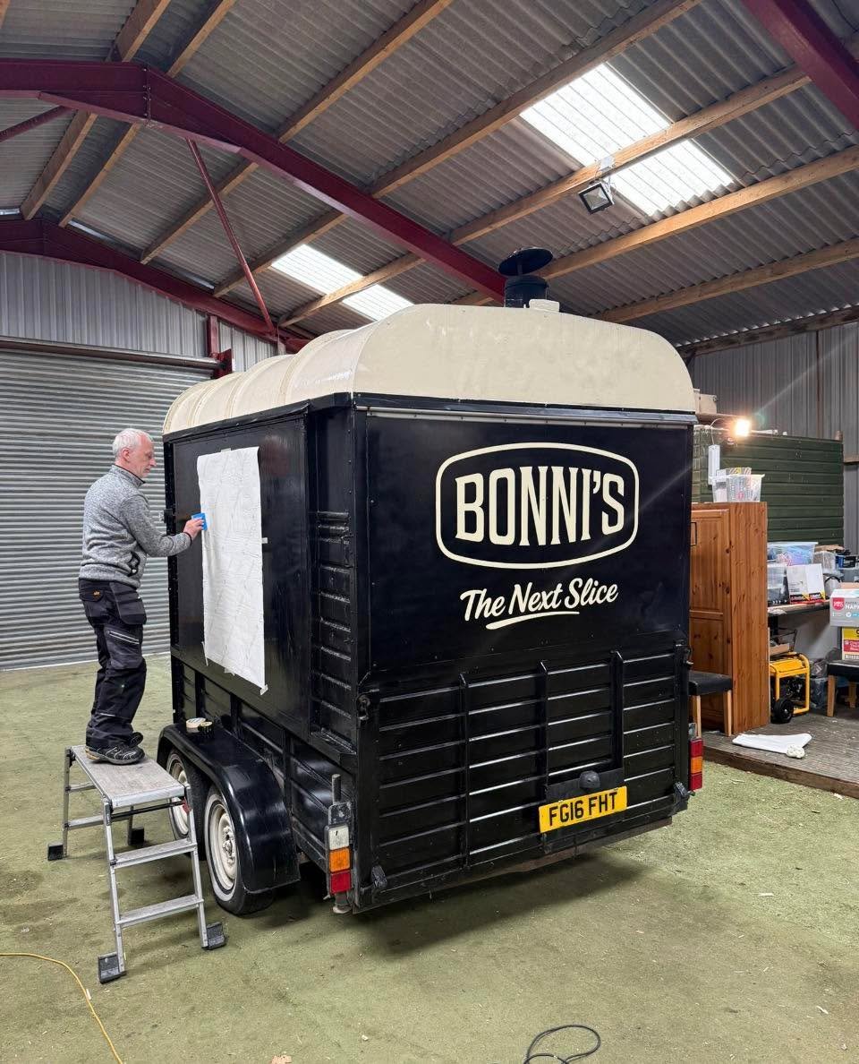 Freshly branded and ready to hit the road. Keep your eyes peeled for Bonni&rsquo;s The Next Slice popping up near you!
🍕🍕
#northwales #neapolitanpizza #PizzaLovers #bonnispizza #thenextslice #pizzas #streetfood