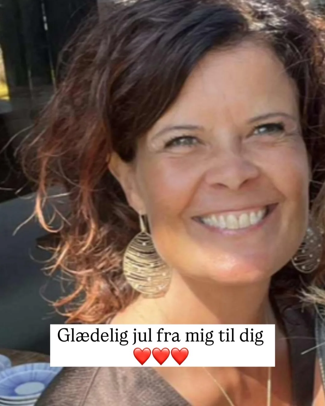 Et k&aelig;mpe VARMT jule kram fra mig til dig ❤️🎄

&hellip;. m&aring;ske det er den bedste jule aften, du har foran dig 
M&aring;ske den v&aelig;rste 
M&aring;ske den bare er 🤷🏽&zwj;♀️

Hvad end aften det er &hellip;. f&aring;r du her fra mig til