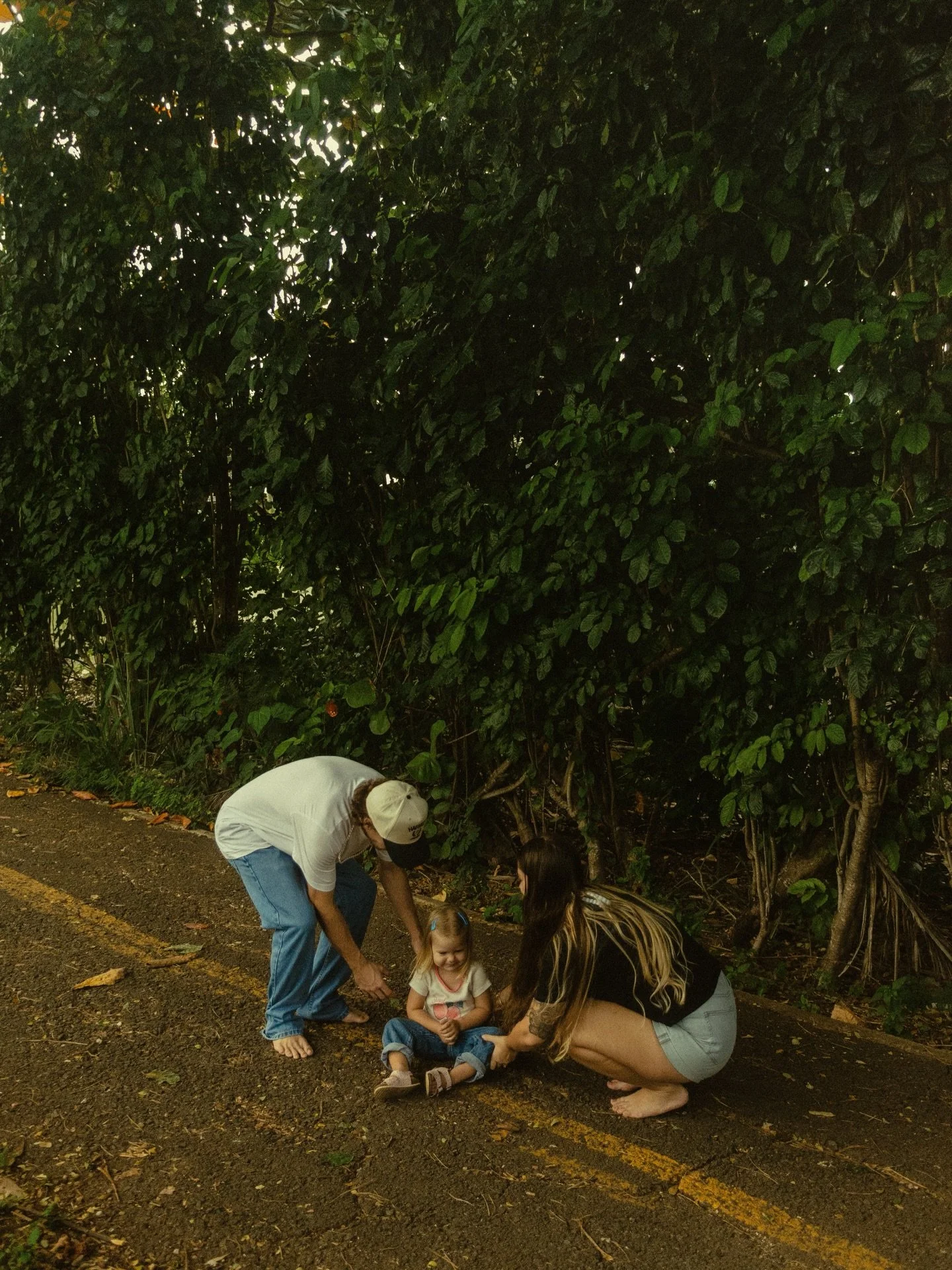 All the way back from when I was on Island 🥹 when I was first starting out I took their maternity photos and now I was able to take their family portraits 😭 

Keywords: family portraits, Oahu, Oahu photographer, cinematic style, candid portraits