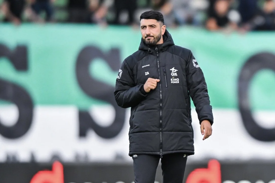 Zurab Amirian in action as a coach with the U23s against La Louviere