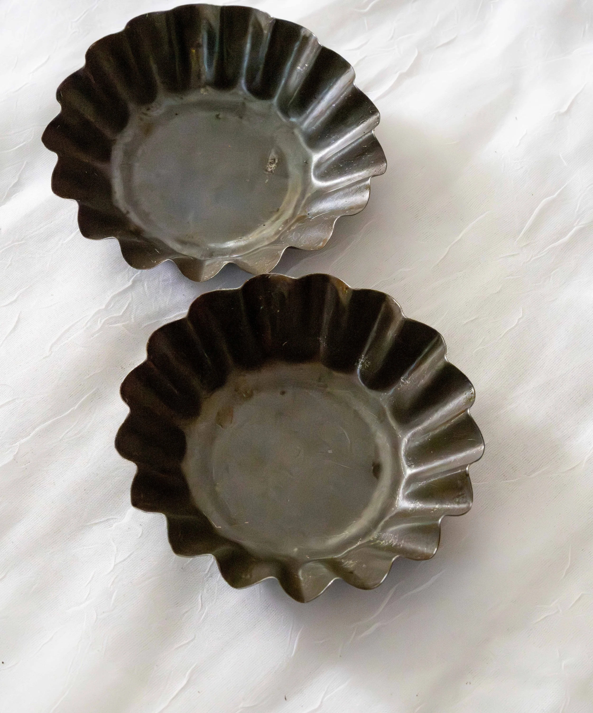 Vintage Mini Baking Tins
