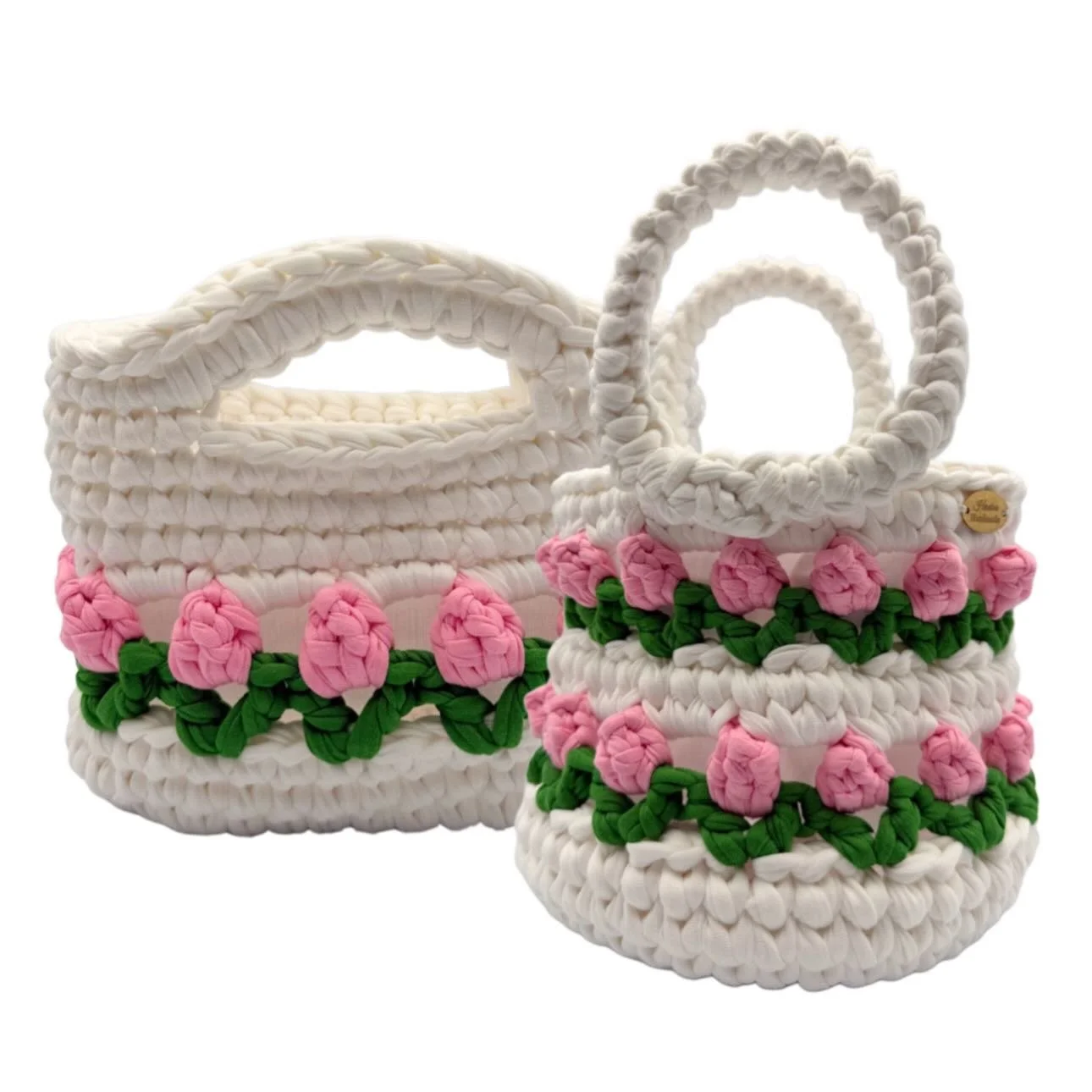 LITTLE DIVA Spring floral edit 🌹
▪️JULIE rose tote
▪️DIMA rose bucket bag
▪️KAROUN flower bag