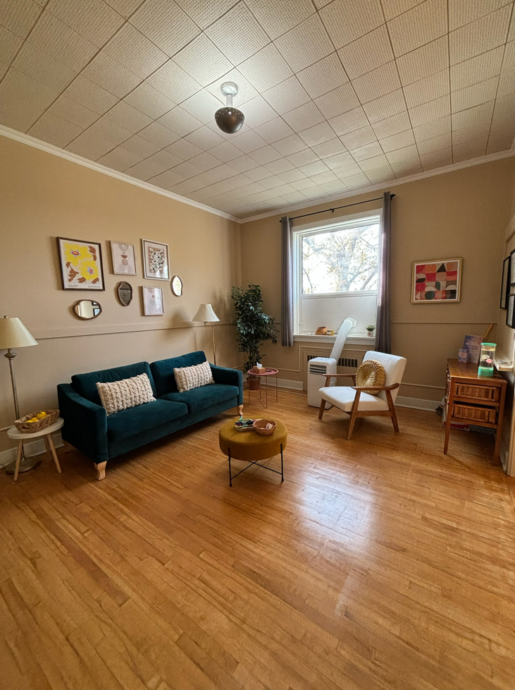 Individual Therapy for Teens & Adults