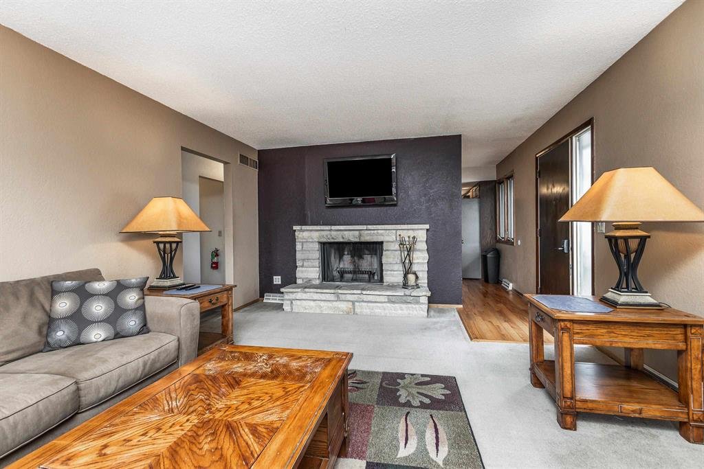 Woodlawn Front Room – A welcoming space for family and guests.