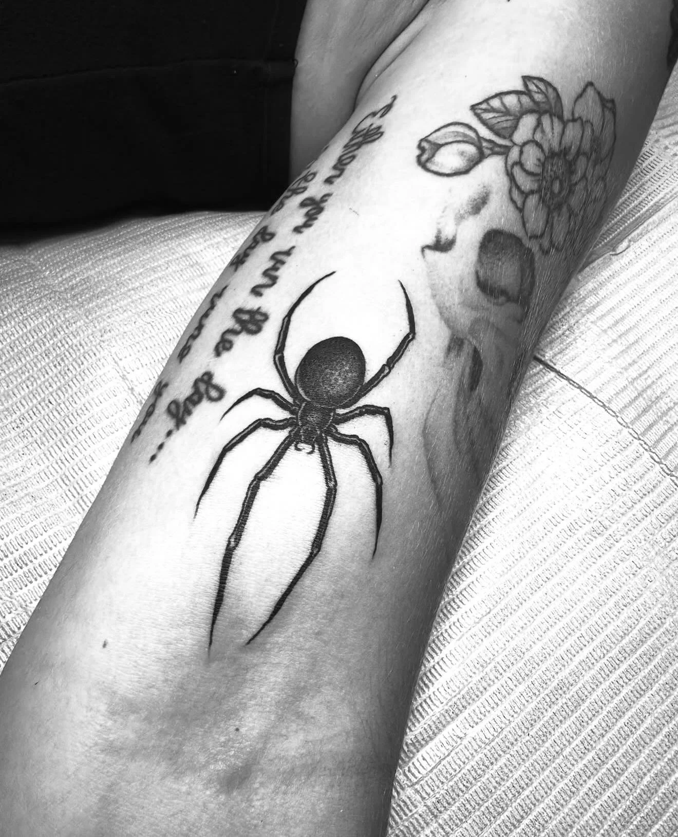 Swipe this way for some black and grey! @bcblevinstattooer is a master of bright, bold, color tattoos, but also a master of subtle, moody, black and gray tattoos. Hit that follow button and check out more of Brandon&rsquo;s incredible work. 

#blacka