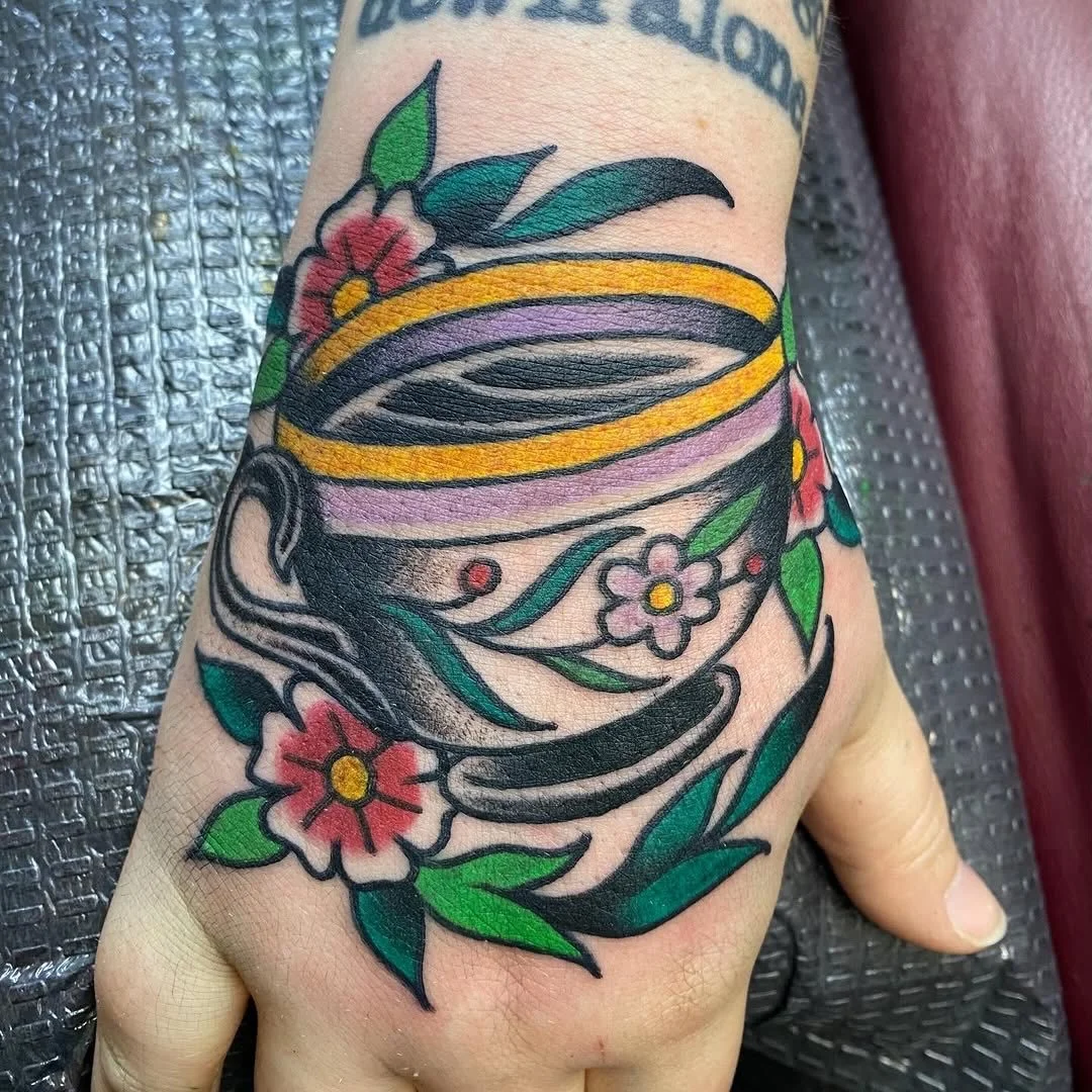 Some people take their tea very seriously. @bcblevinstattooer takes your ideas seriously as well and it shows in his work

12-10pm
7 days a week
All styles welcome
Walk-I s encouraged

#614 #shortnorthartsdistrict #tattoo #tattooartist #boldwillhold