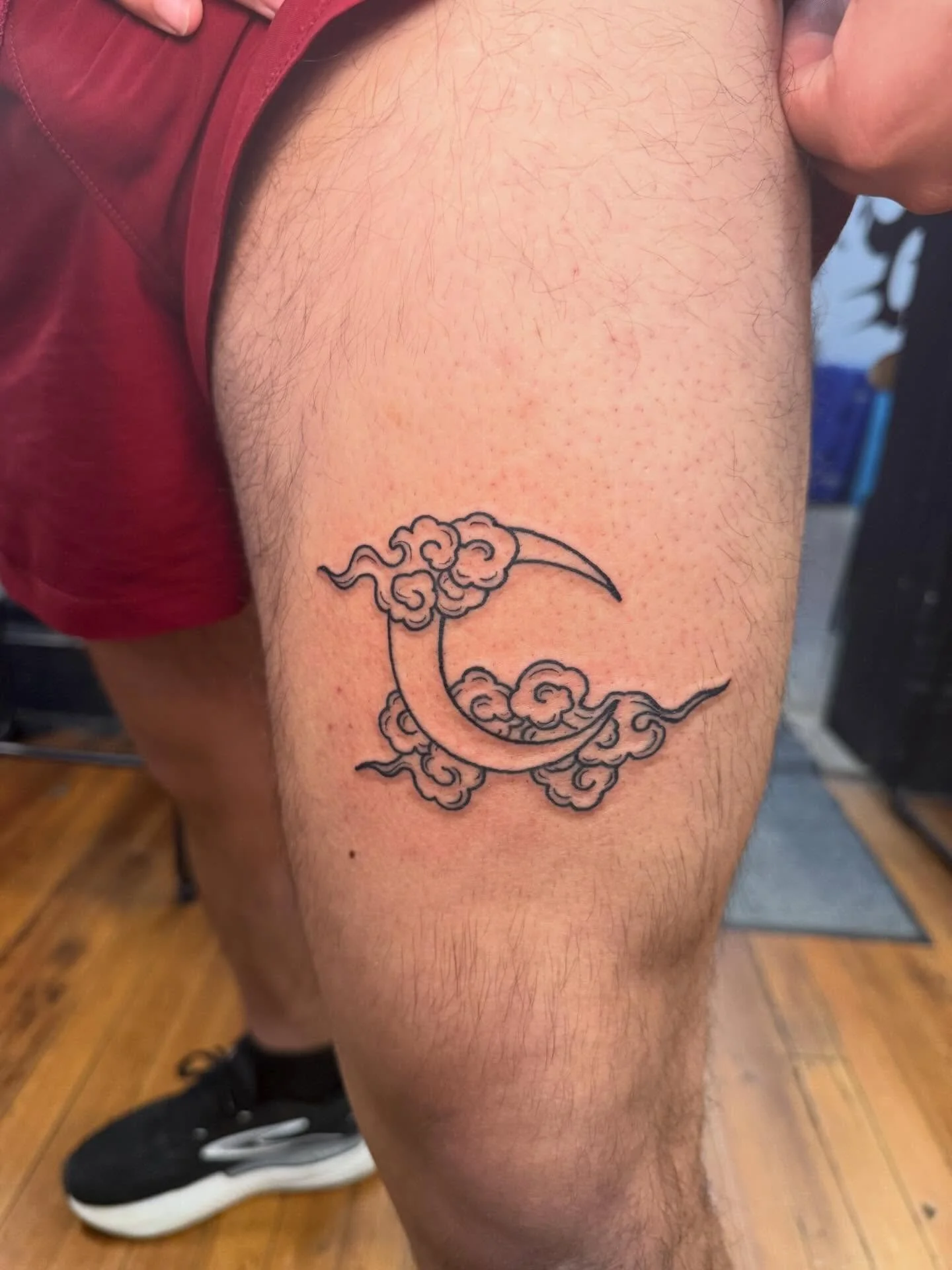 Looking for a couples tattoo? Or just a sun or moon? Why not choose @ifriendtattoos for your next tattoo. He&rsquo;s available Saturday - Tuesday every week. 

#suntattoo #moontattoo #sunandmoon #tattoo #couplegoals