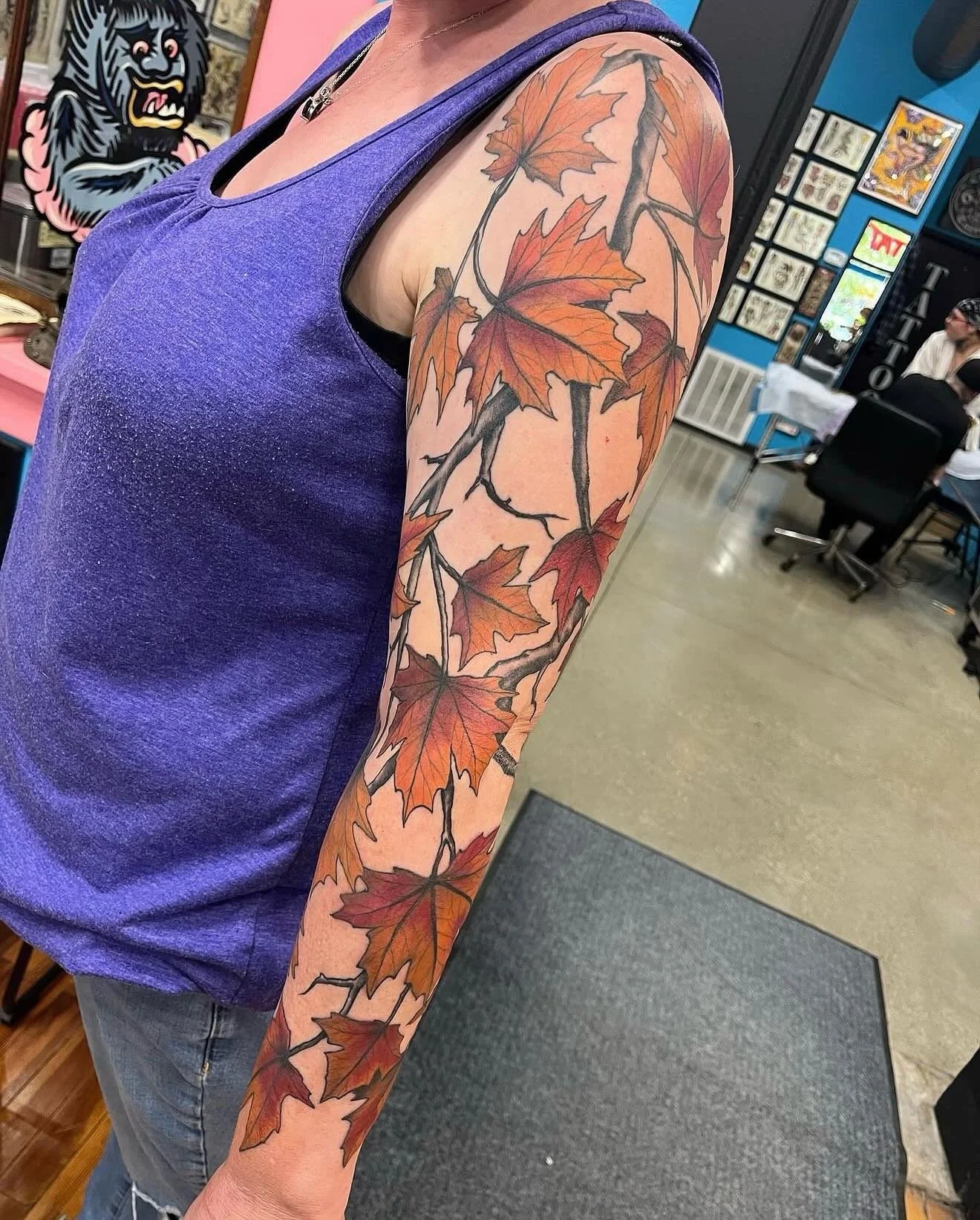 A sleeve of leaves by @ifriendtattoos Zoom in to see the beauty in Ian&rsquo;s work. Catch him doing large scale work and walk-in&rsquo;s every Saturday through Tuesday. 

#leaves #tattoo #sleevetattoos #colorful