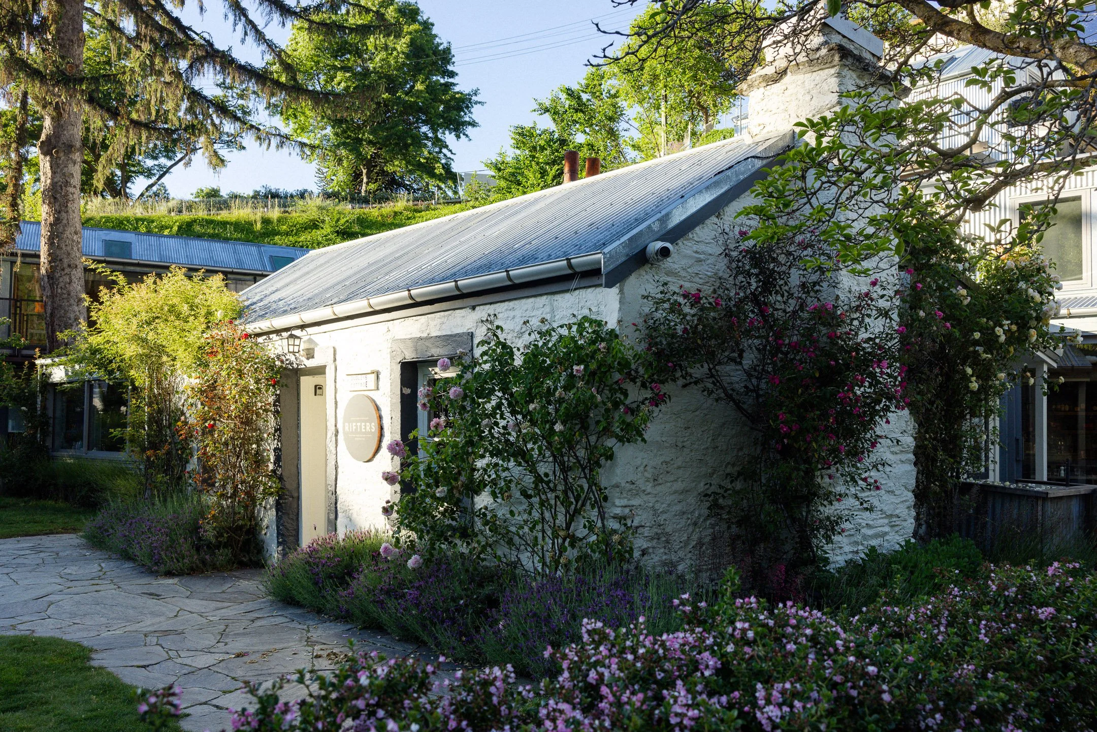 dudleyscottage-3.jpg