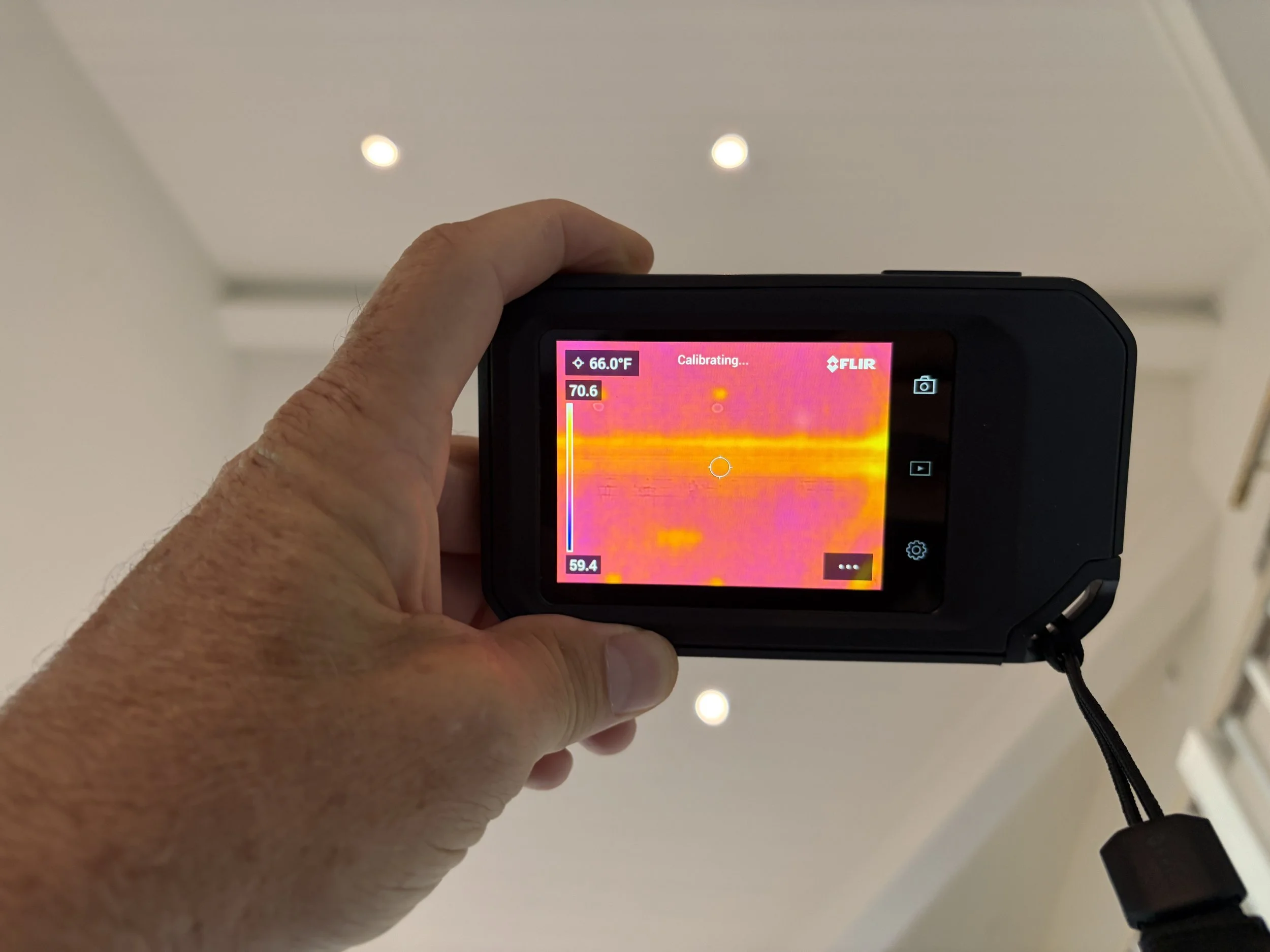 Thermal camera showing heat exposure during mold inspection in Altamonte Springs