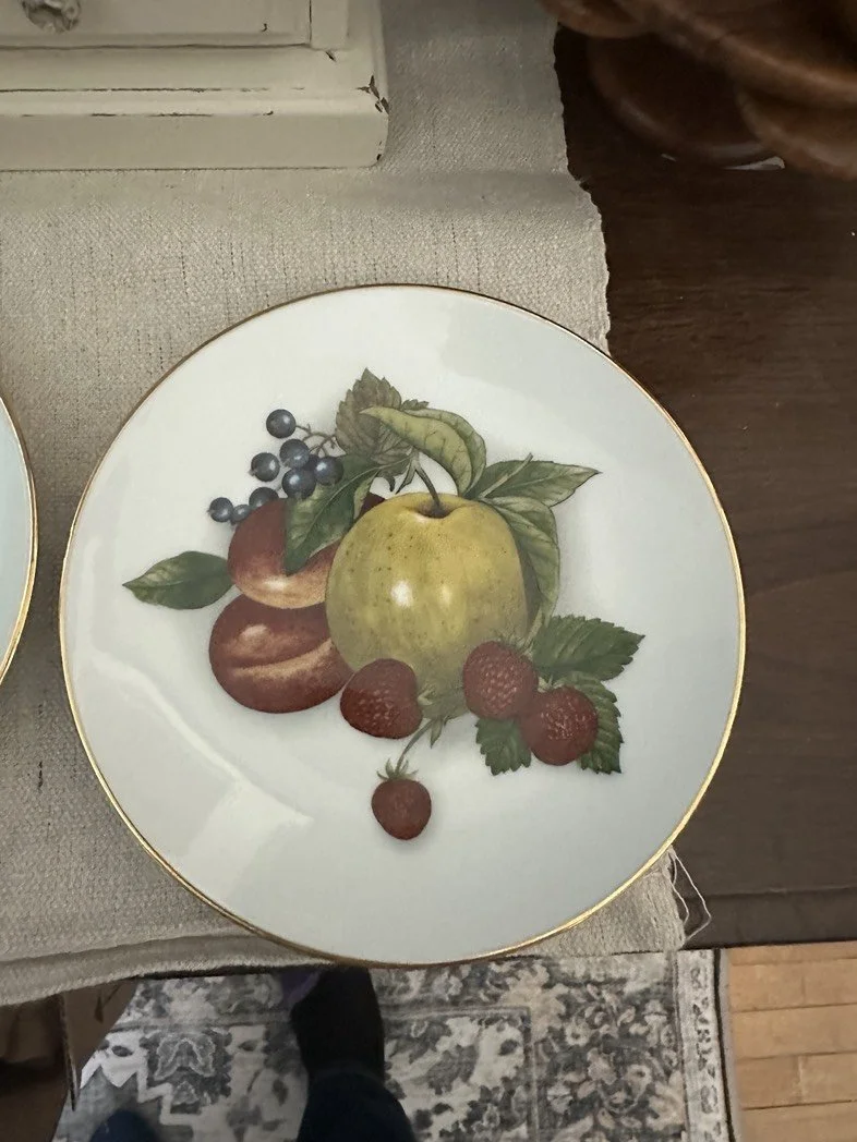 Gloria Porcelain Set of 4 Botanical Plates