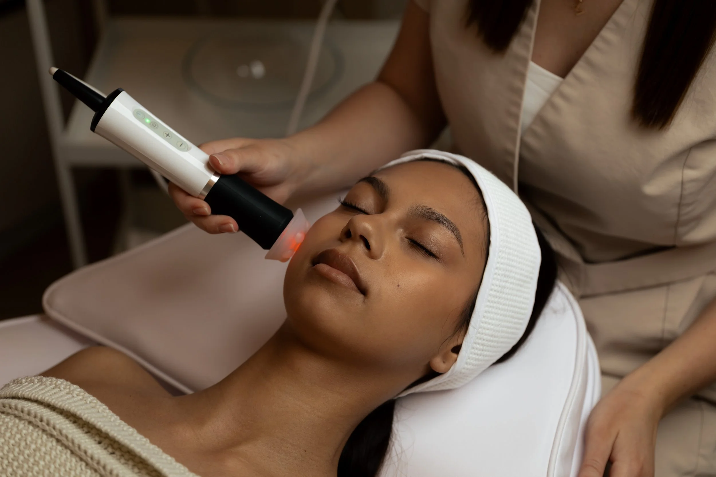 WomanGettingFacialTreatmentMedSpa