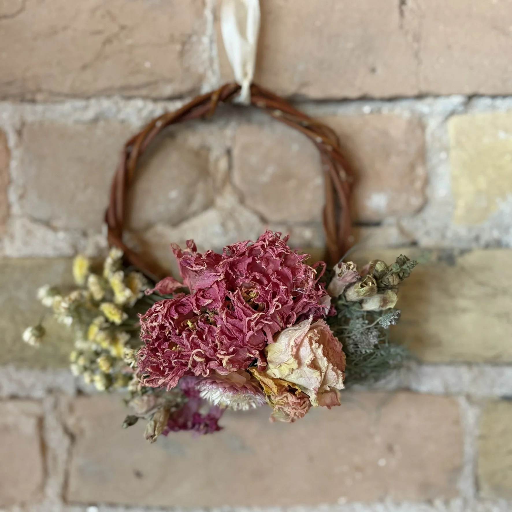 Dried floral mini wreath A