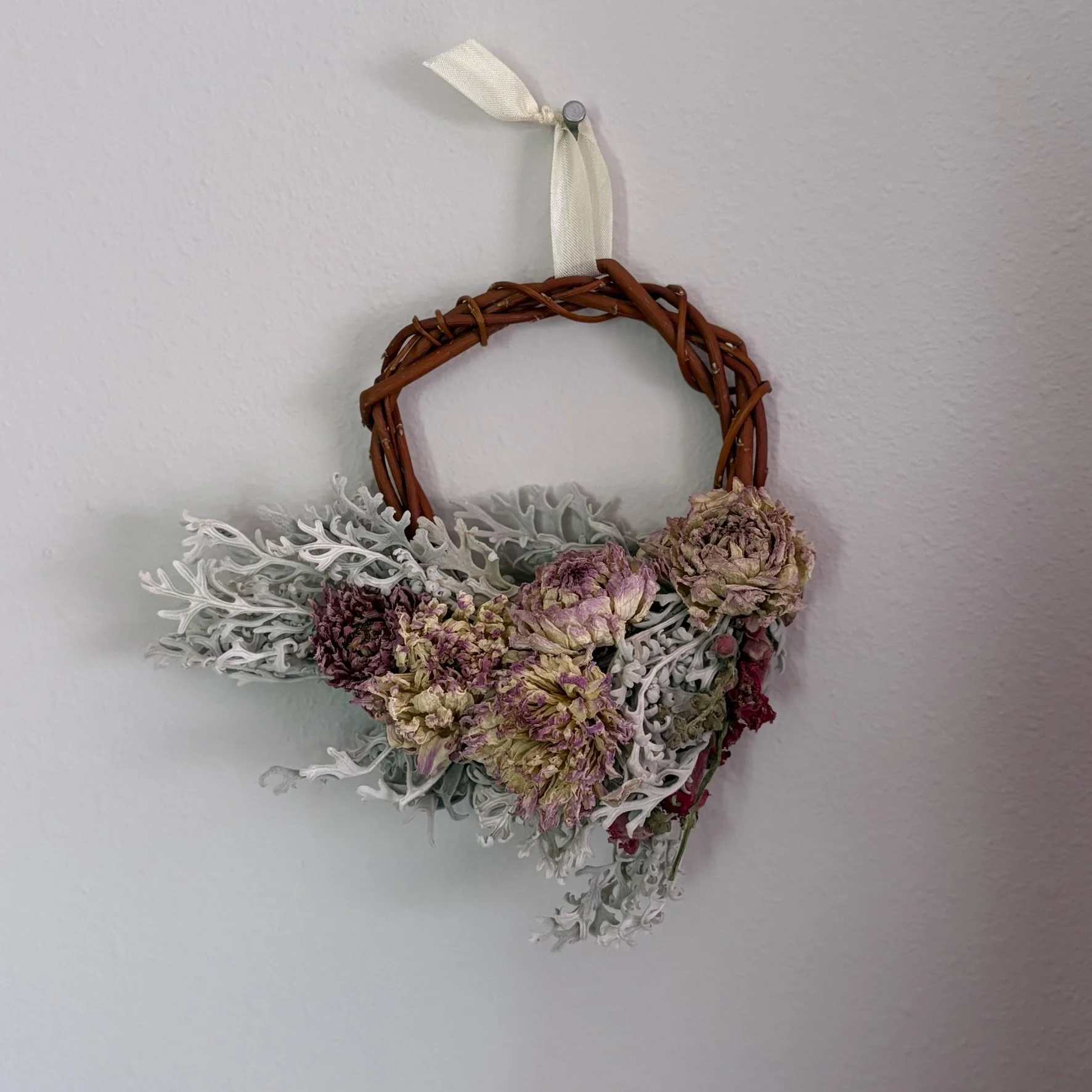 Dried floral mini wreath D