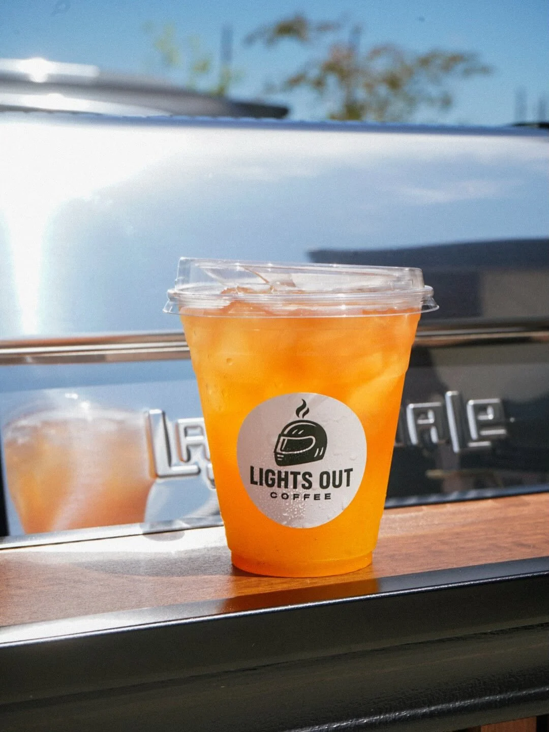 We had an amazing time serving @orangetreeoralsurgery team and guests for their one year anniversary. The heat was no joke, but our Mango Passionfruit refresher was easily the favorite all day in keeping everyone cool. Thank you again for having us o