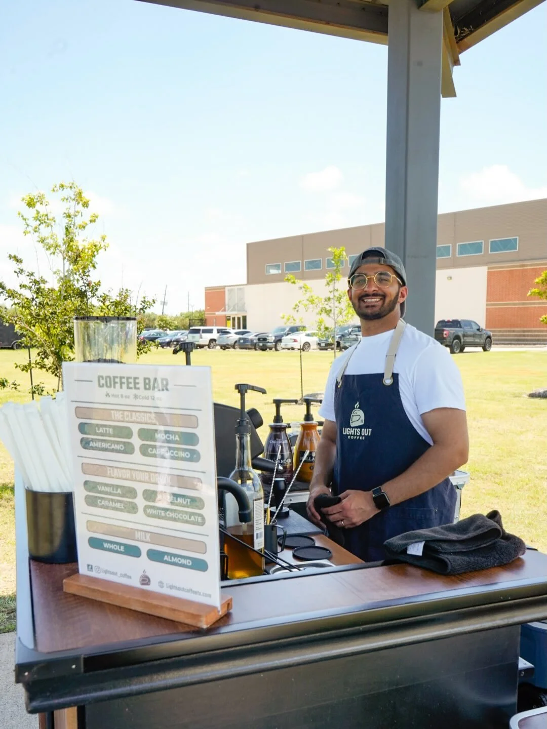 What a fun way to kick off the summer season, with a colorful Holi wedding celebration! Our Iced Vanilla Lattes and Americanos were crowd favorites, keeping guests cool and caffeinated as they enjoyed the vibrant festivities. Congratulations to the b