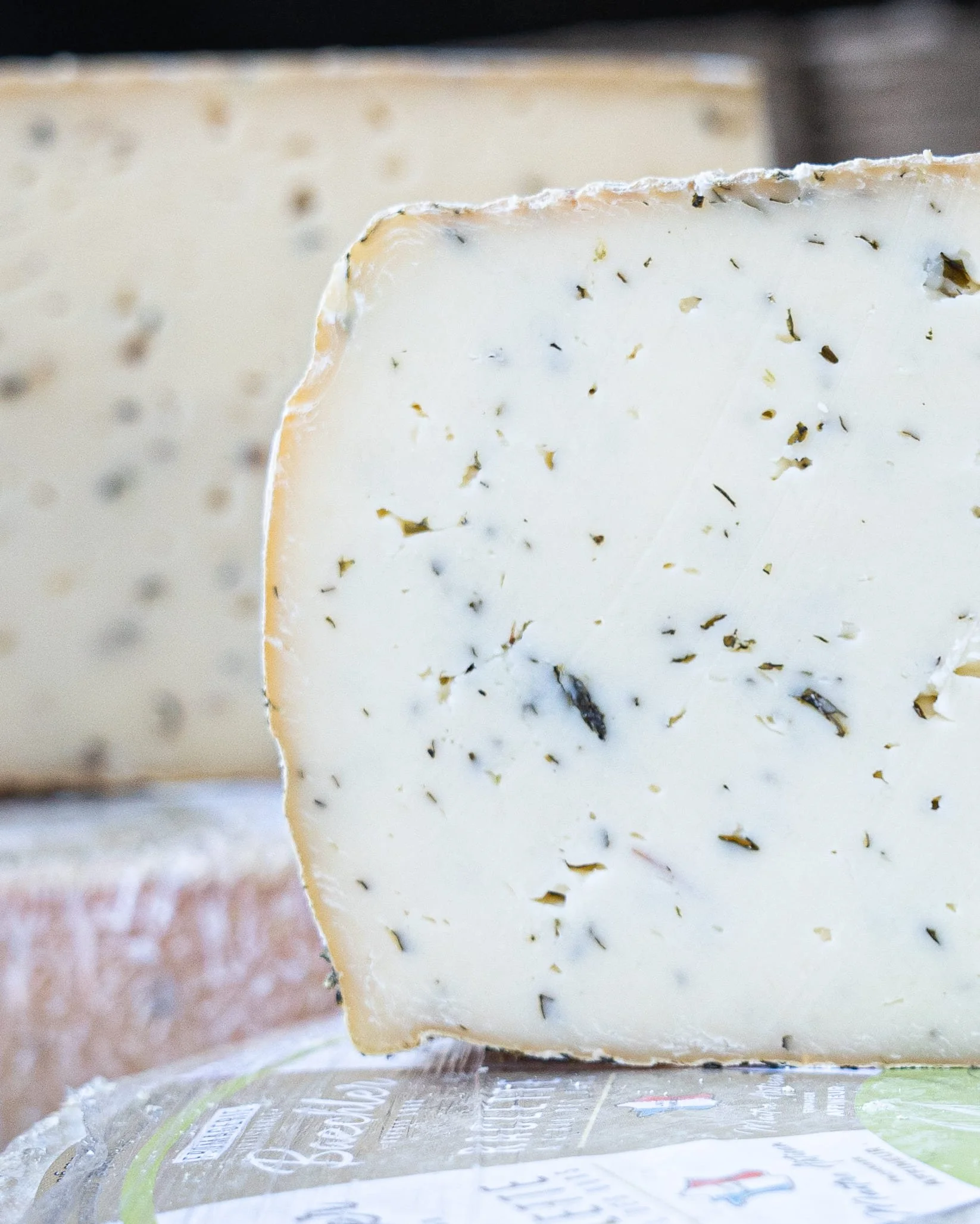 Fromagerie Junges2.jpg