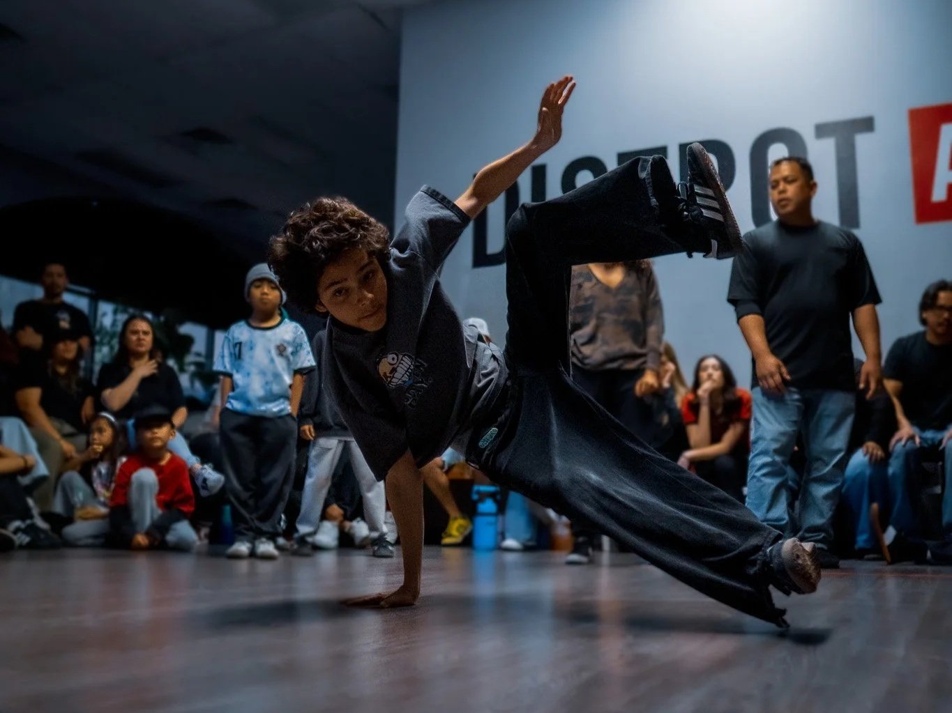 Distrct Arts Las Vegas Zoologic Empire