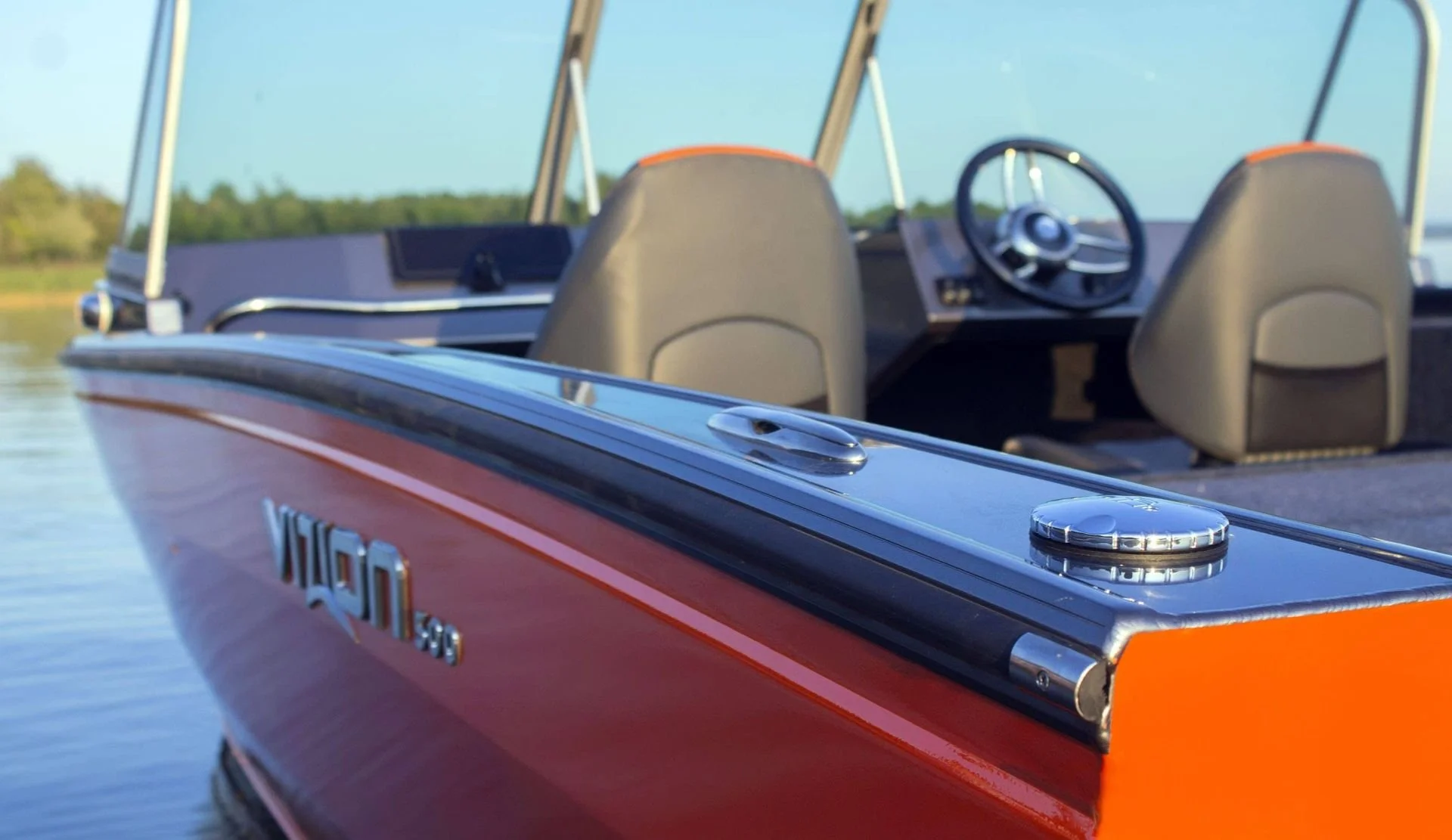 vizion-boat-500-details-3129-0b226d7c.jpeg