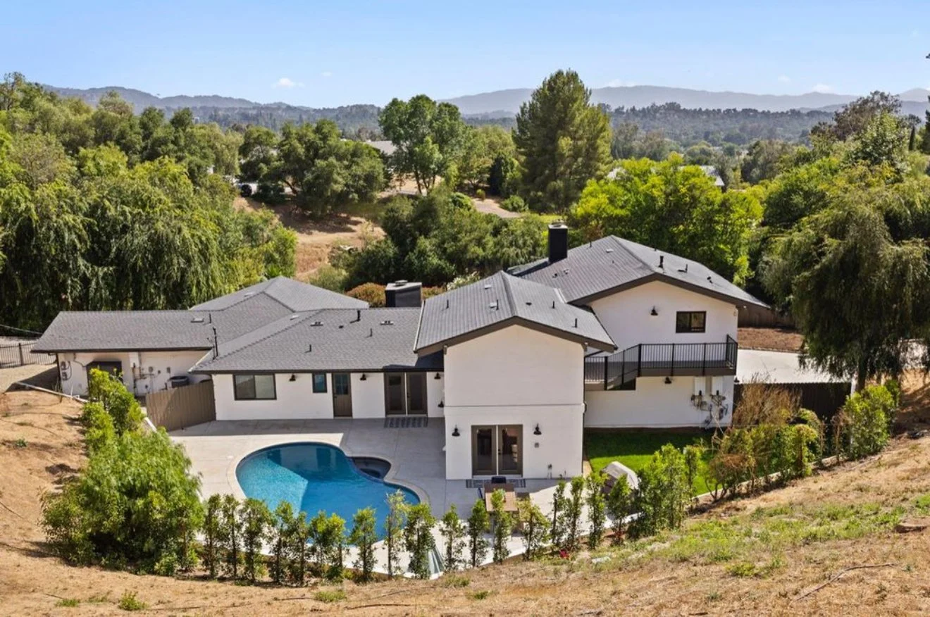 1131 Rancho Drive — Signature Ranch Estate