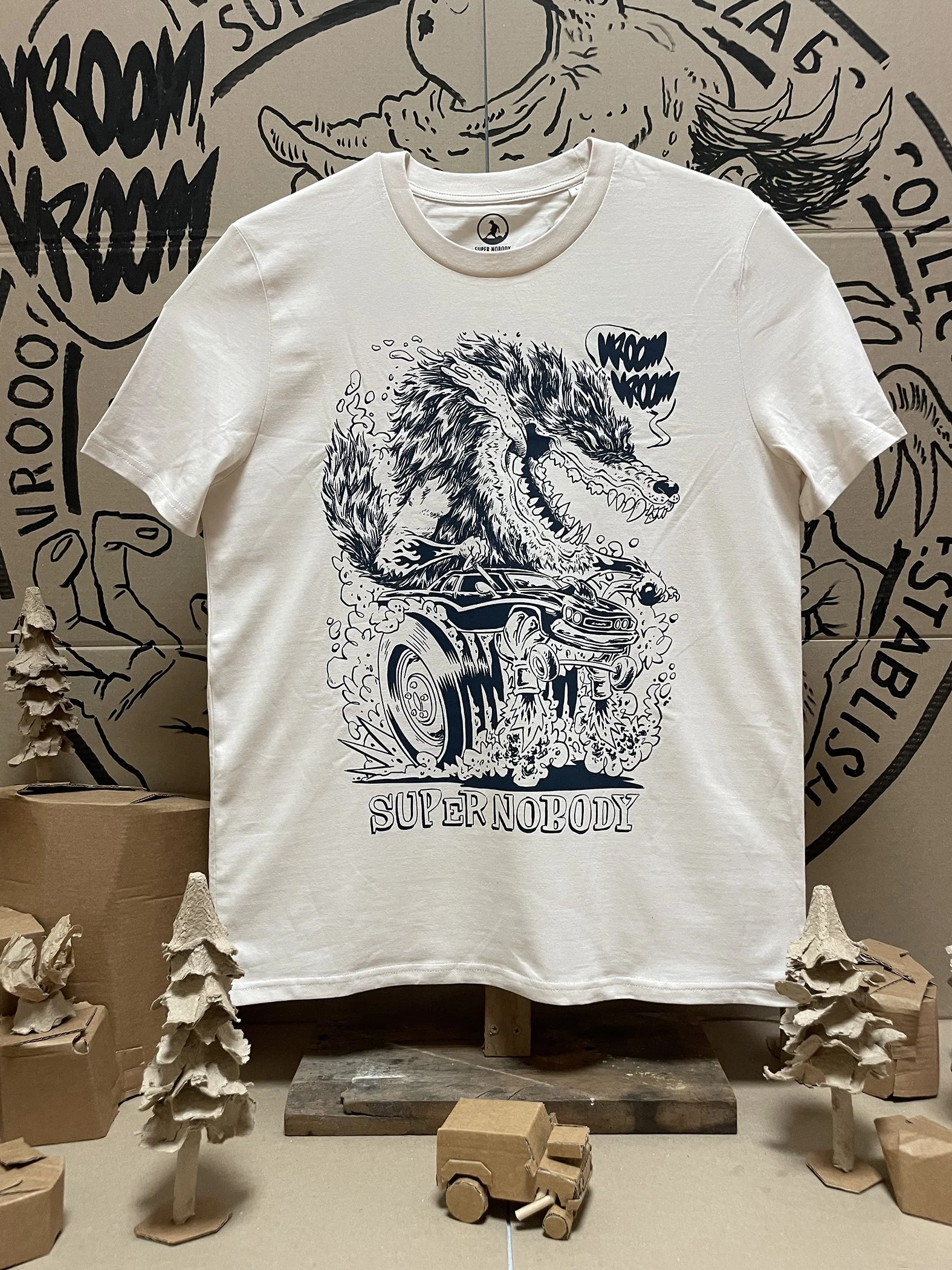 wolf-white-front.jpg