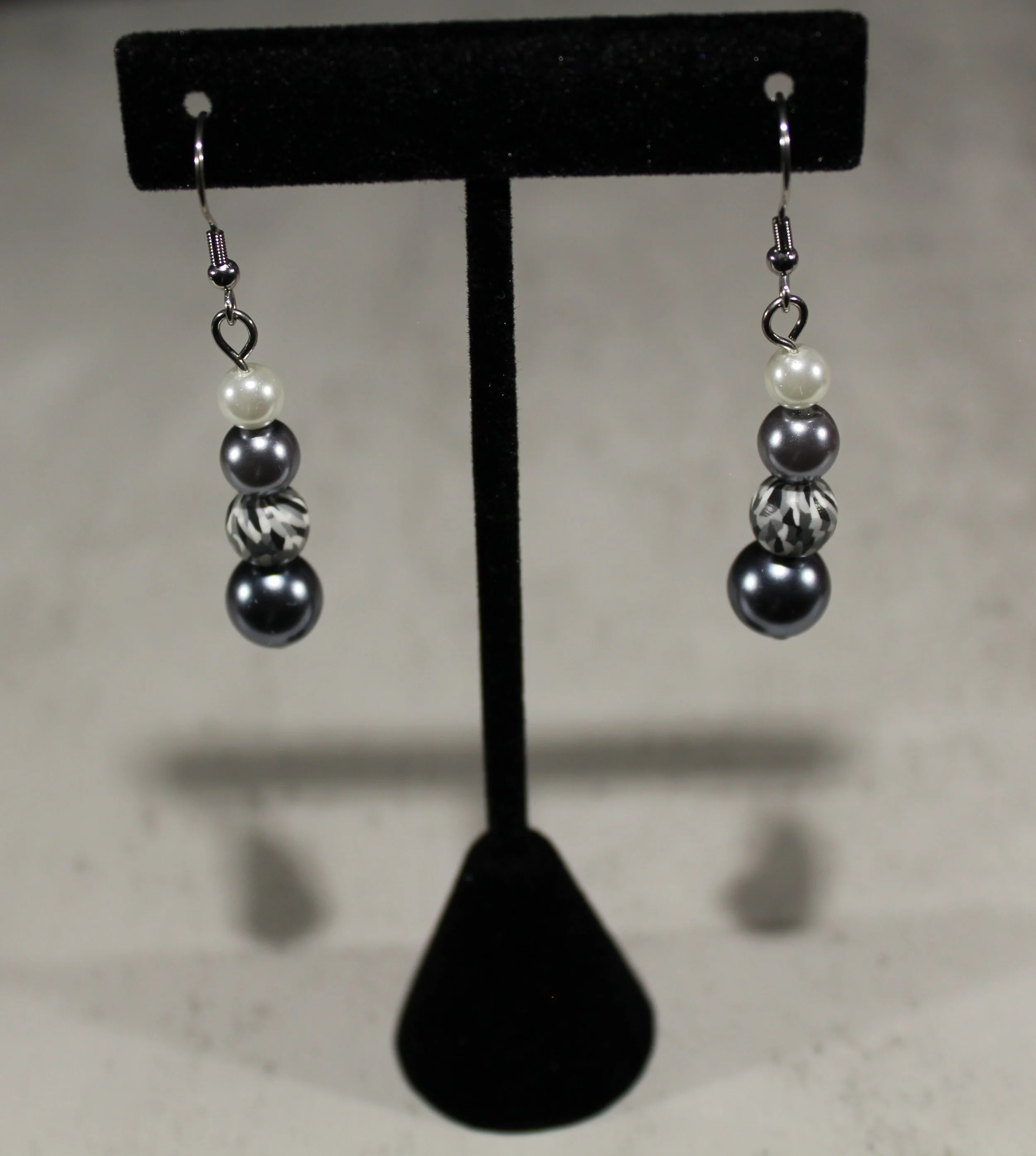 xGrayscale Spectrum Earrings